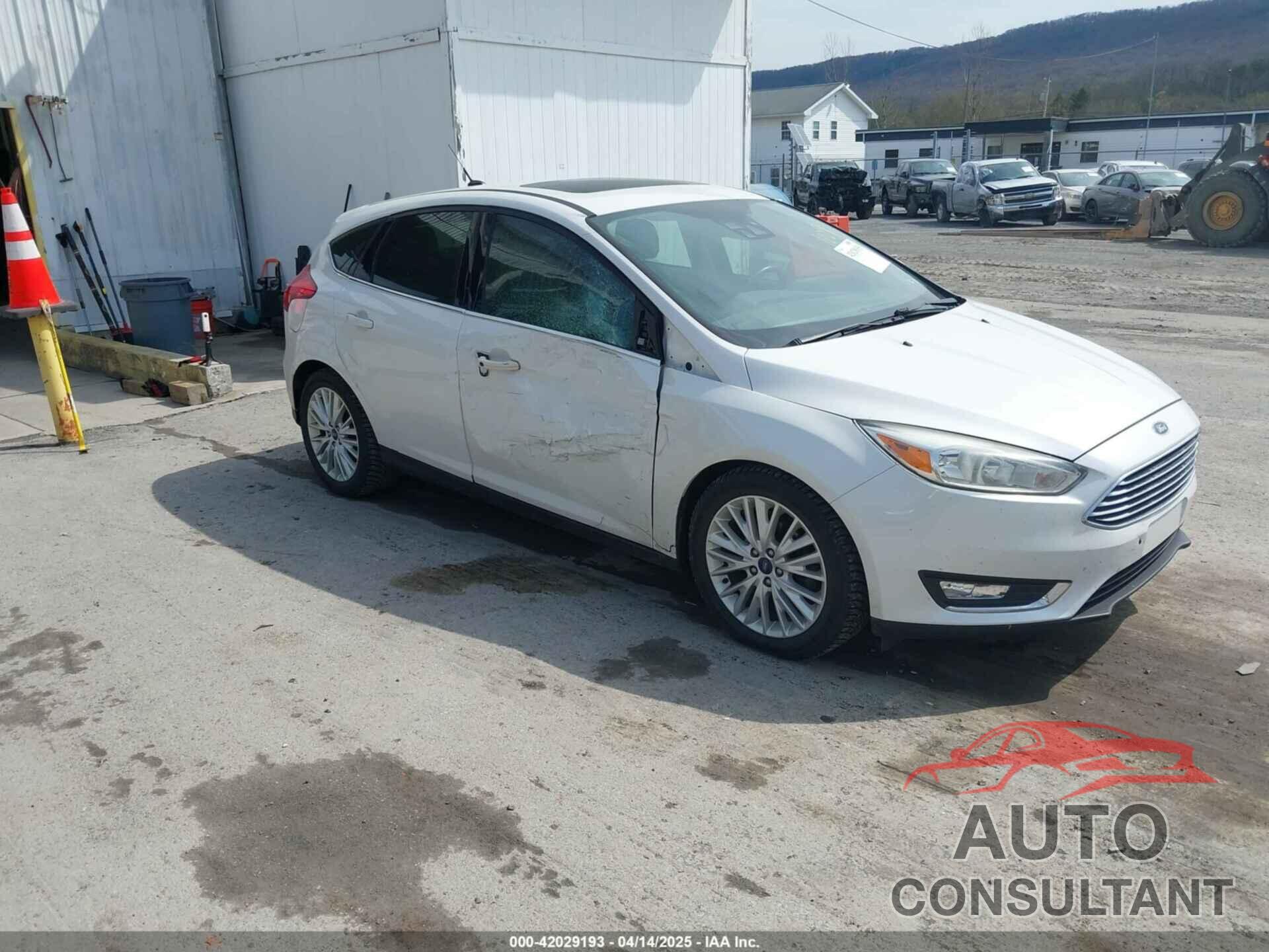FORD FOCUS 2017 - 1FADP3N24HL331009