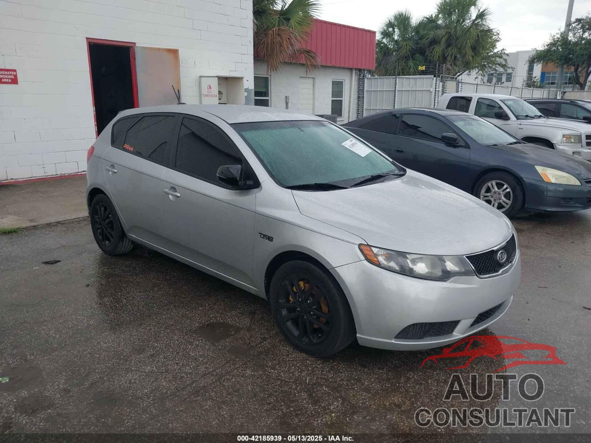 KIA FORTE 2011 - KNAFU5A2XB5322692