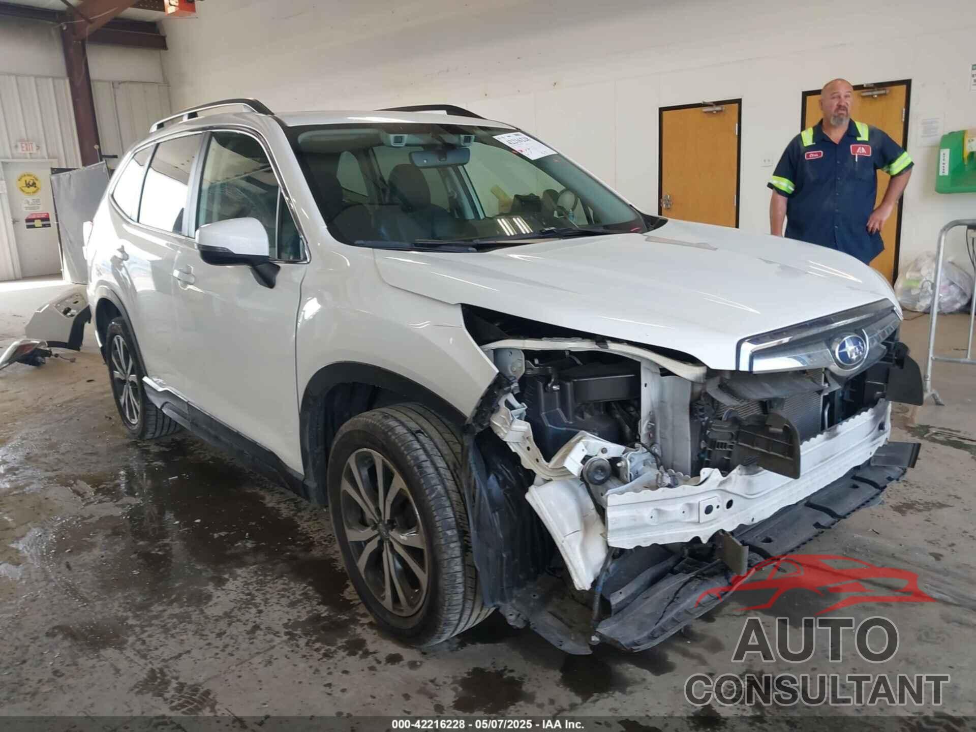 SUBARU FORESTER 2019 - JF2SKAUC1KH427481