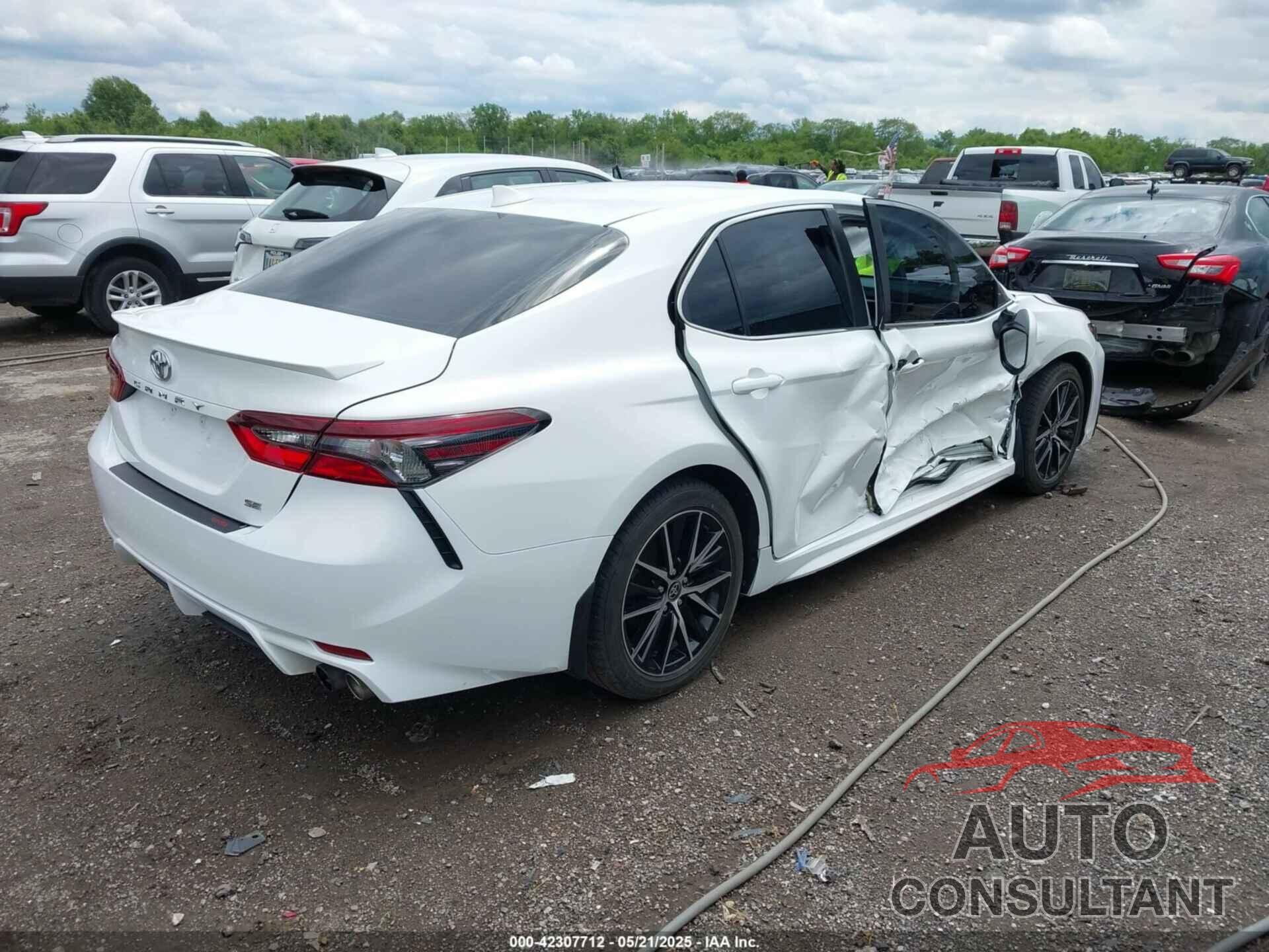 TOYOTA CAMRY 2023 - 4T1S11AK8PU110725
