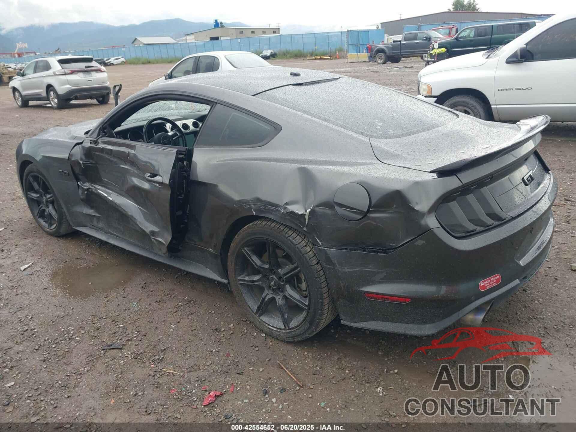 FORD MUSTANG 2020 - 1FA6P8CF7L5133601