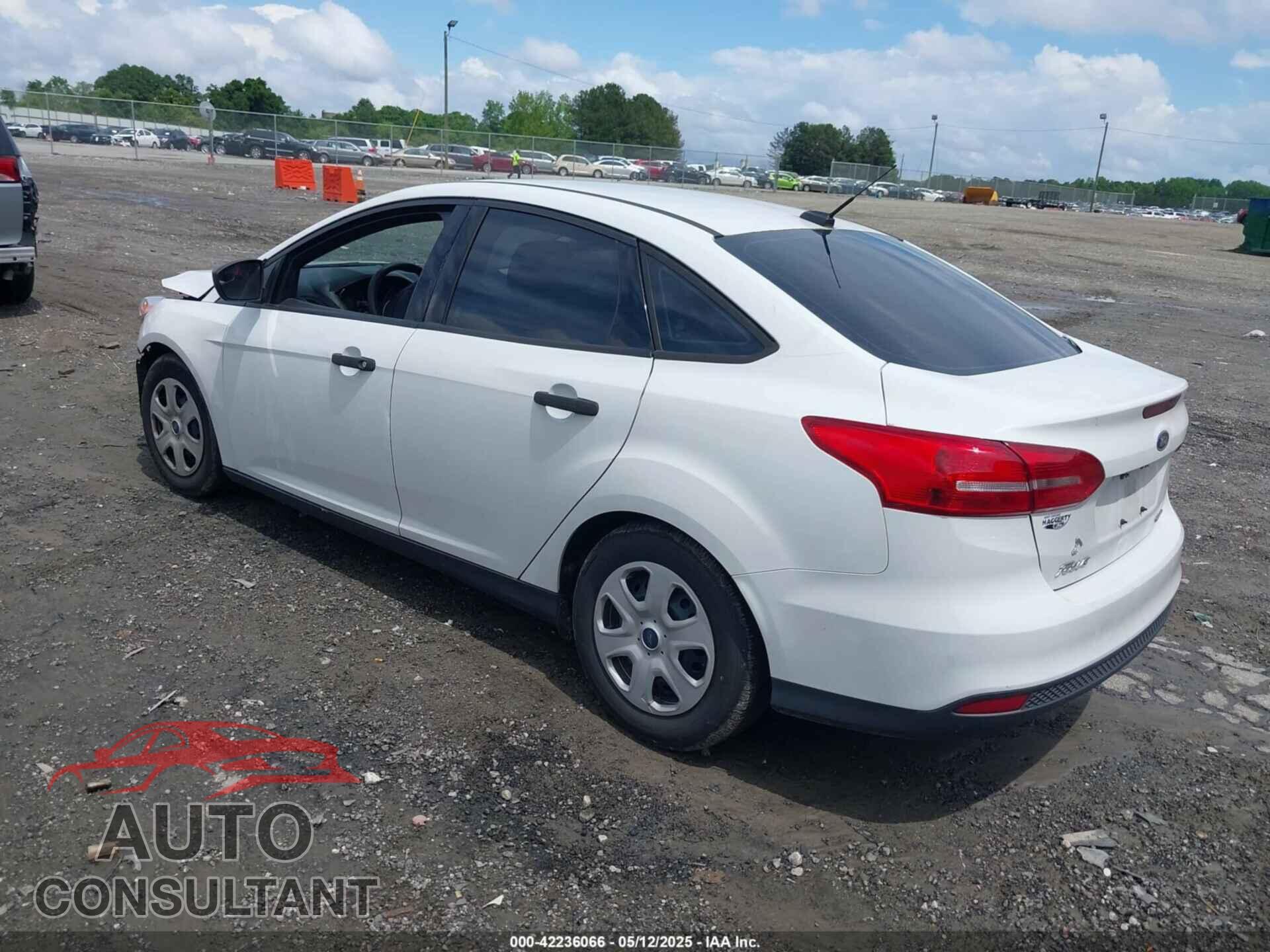 FORD FOCUS 2016 - 1FADP3E20GL233089
