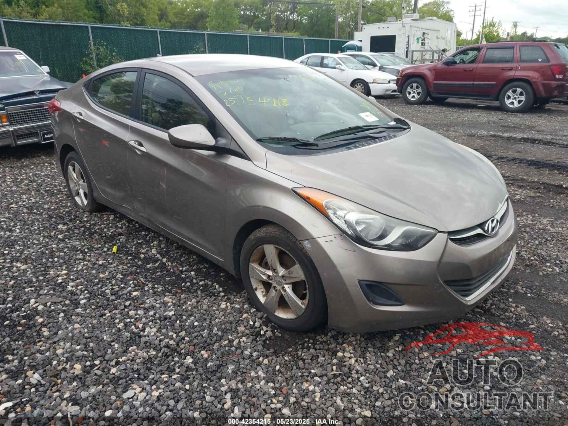 HYUNDAI ELANTRA 2011 - 5NPDH4AE2BH060072
