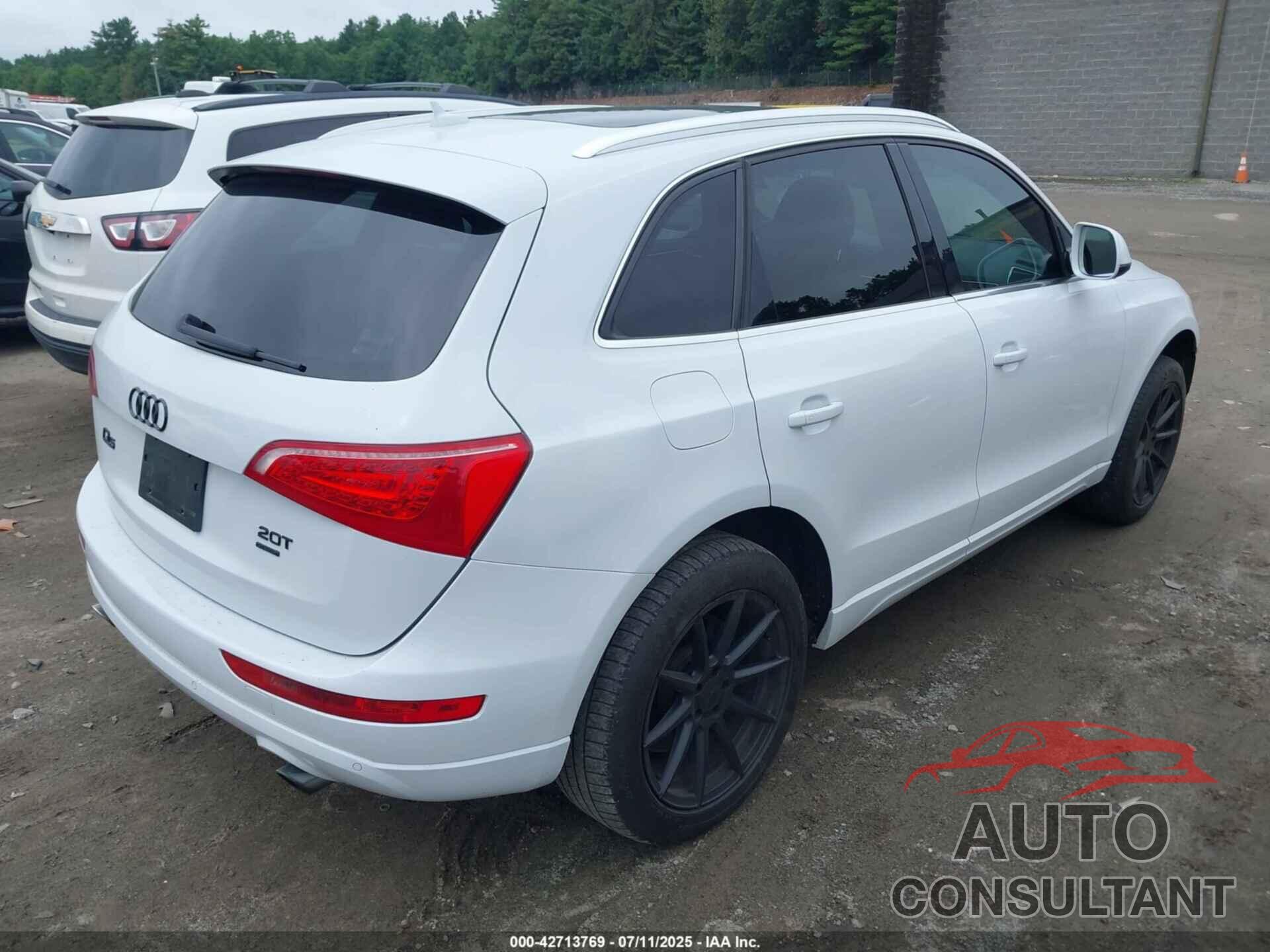 AUDI Q5 2012 - WA1LFAFP0CA139057