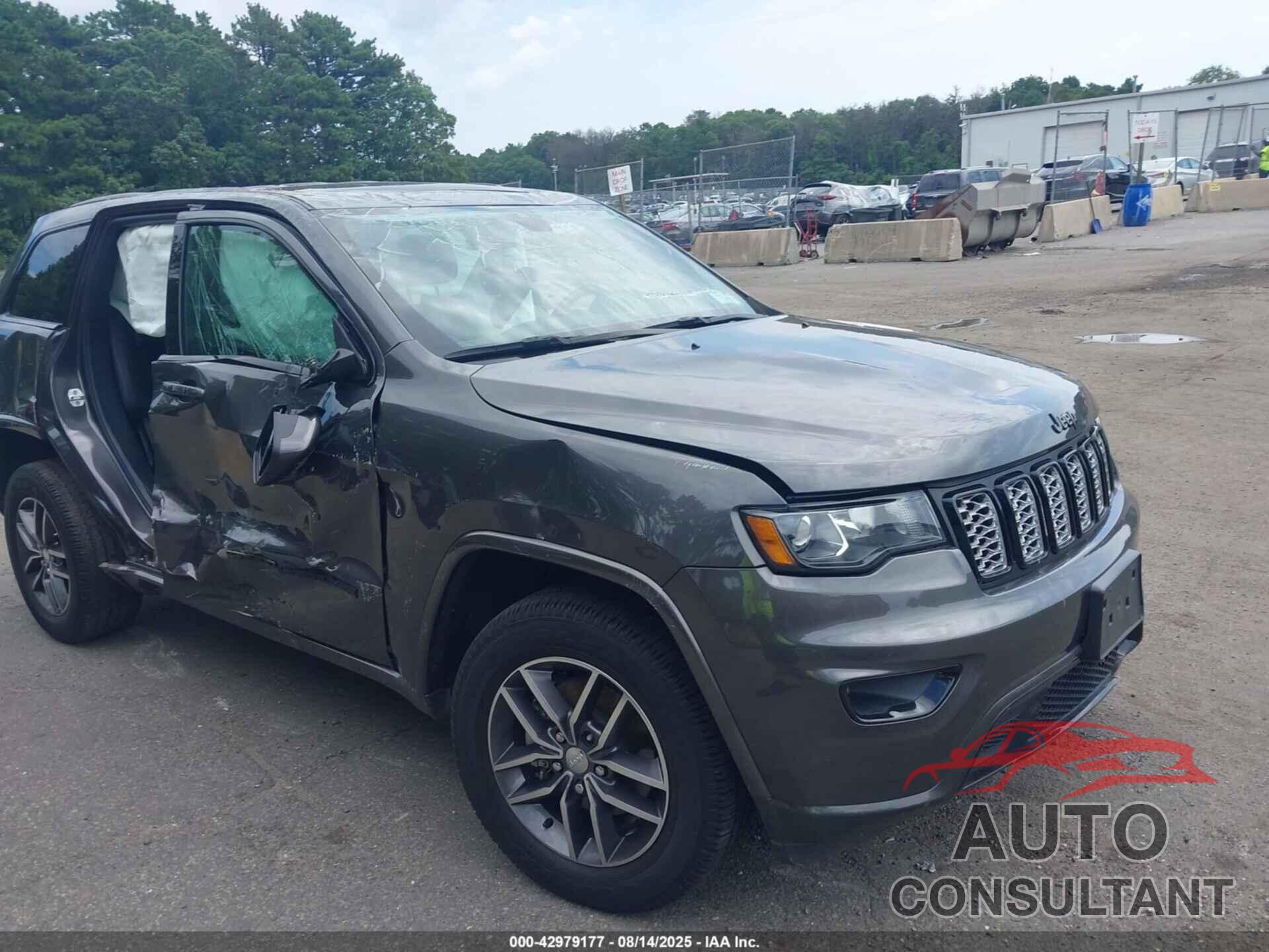 JEEP GRAND CHEROKEE 2017 - 1C4RJFAG8HC767494