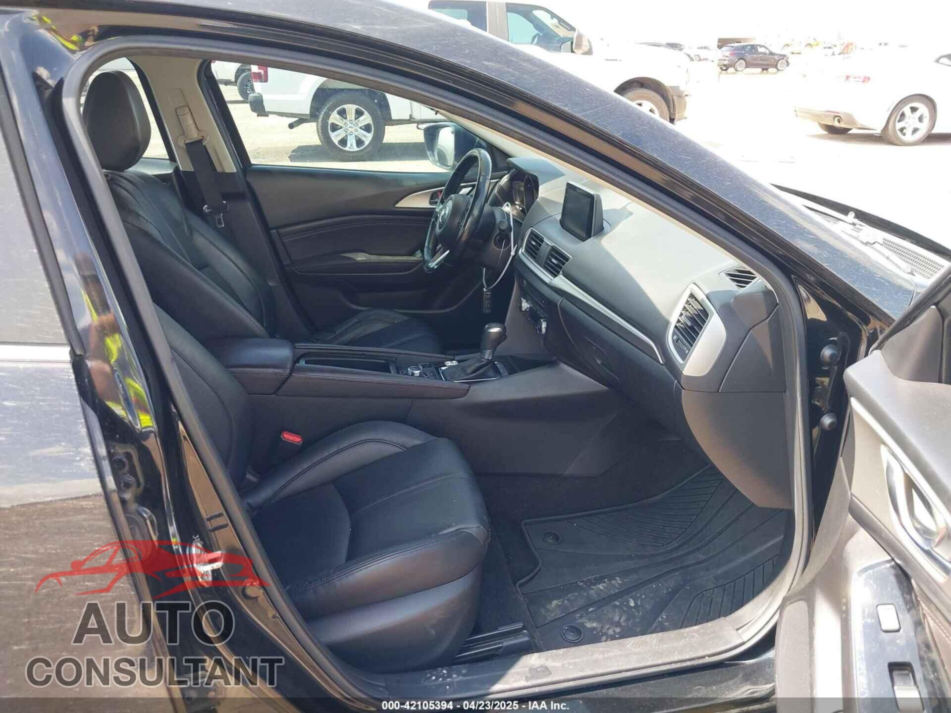 MAZDA MAZDA3 2017 - 3MZBN1V77HM110376
