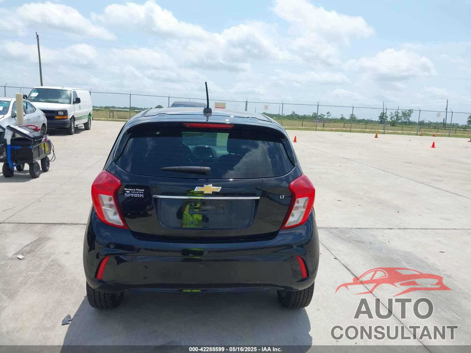 CHEVROLET SPARK 2017 - KL8CF6SA1HC765144