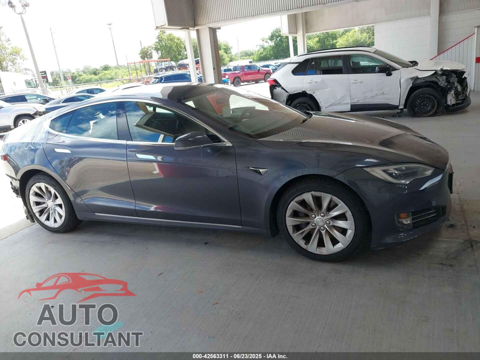 TESLA MODEL S 2017 - 5YJSA1E22HF194193
