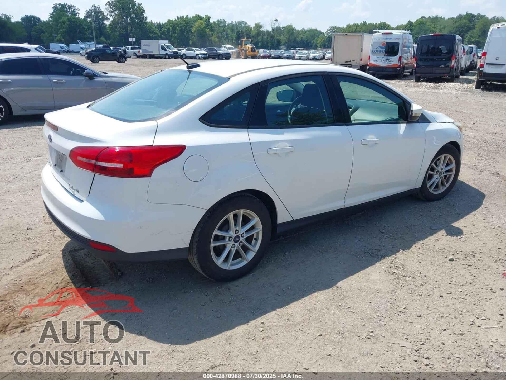 FORD FOCUS 2015 - 1FADP3F2XFL213977