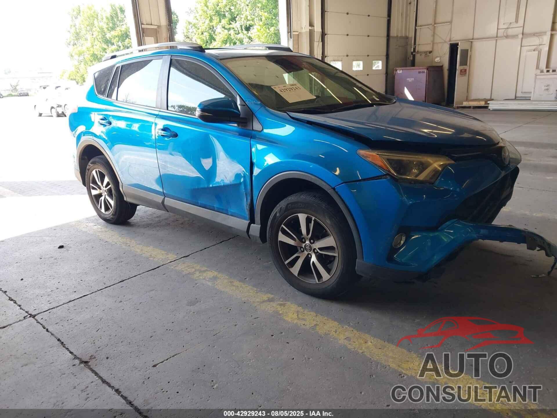 TOYOTA RAV4 2017 - JTMWFREV8HJ704552