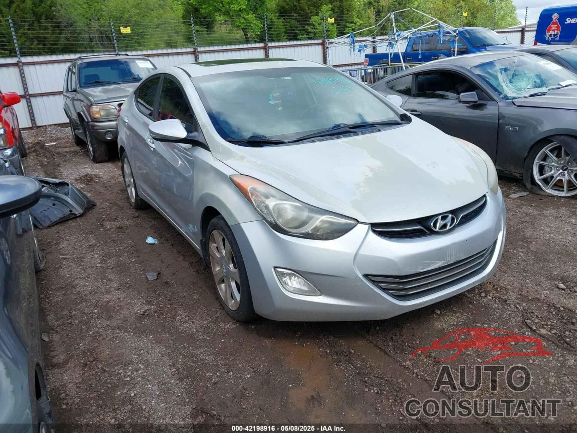 HYUNDAI ELANTRA 2011 - KMHDH4AE7BU166308