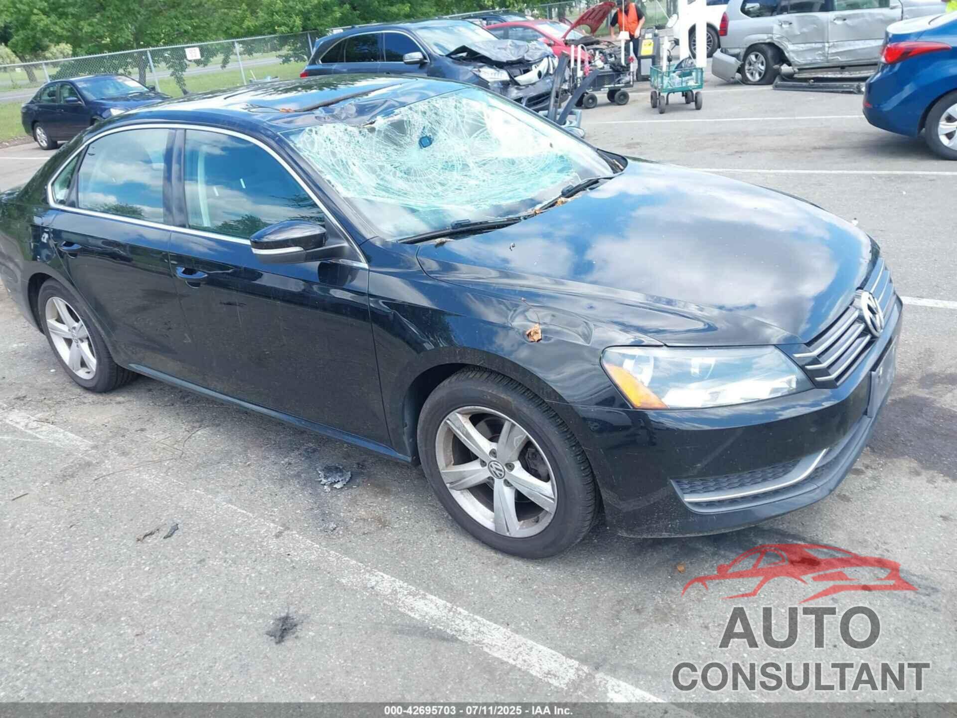 VOLKSWAGEN PASSAT 2012 - 1VWBP7A34CC078416