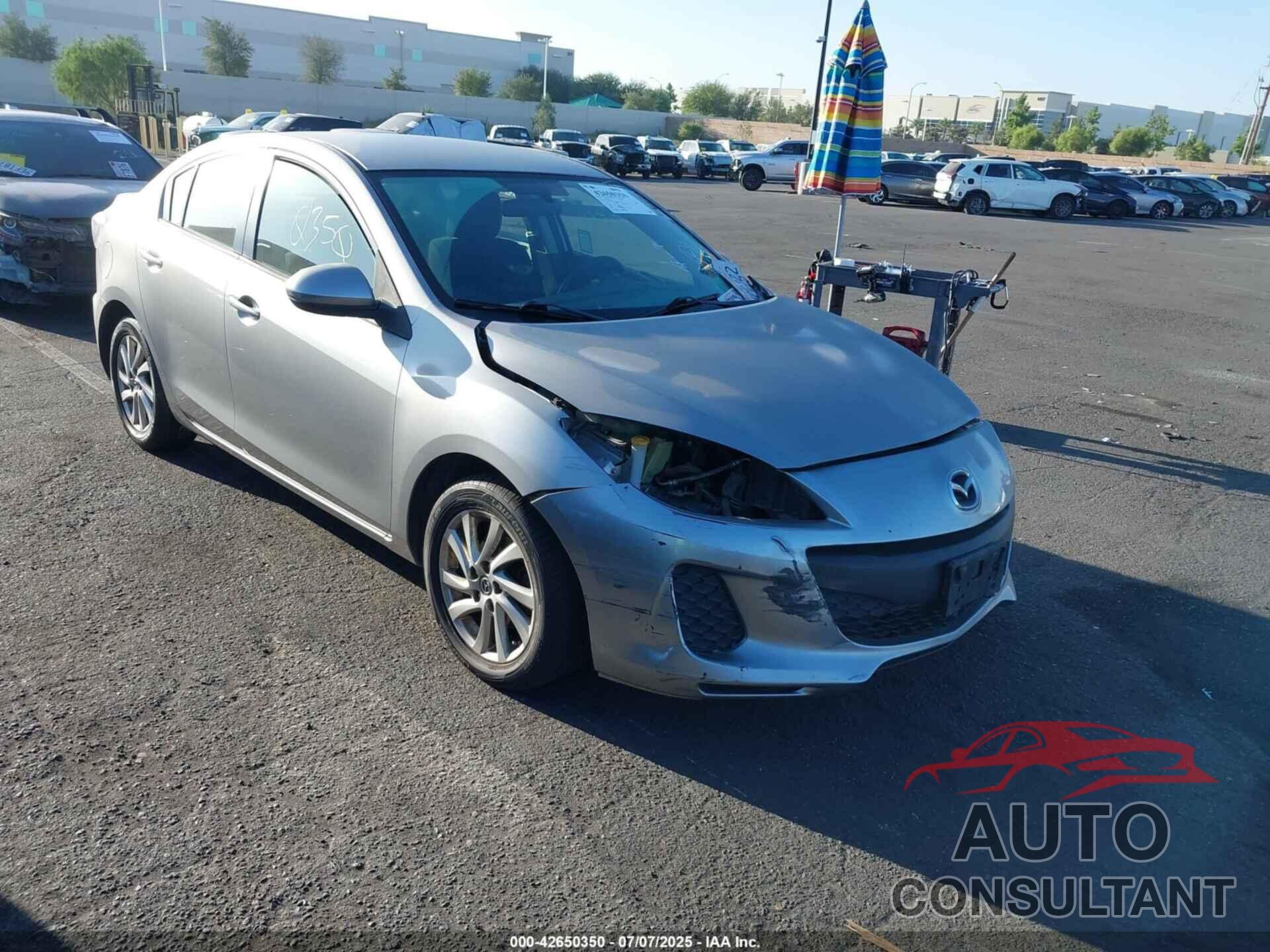 MAZDA MAZDA3 2012 - JM1BL1V85C1697345
