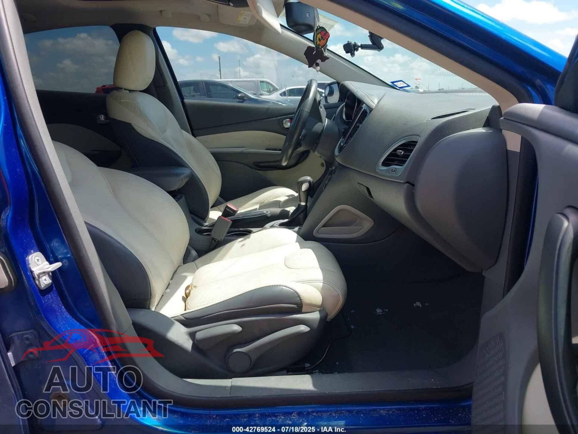 DODGE DART 2013 - 1C3CDFCA1DD329382