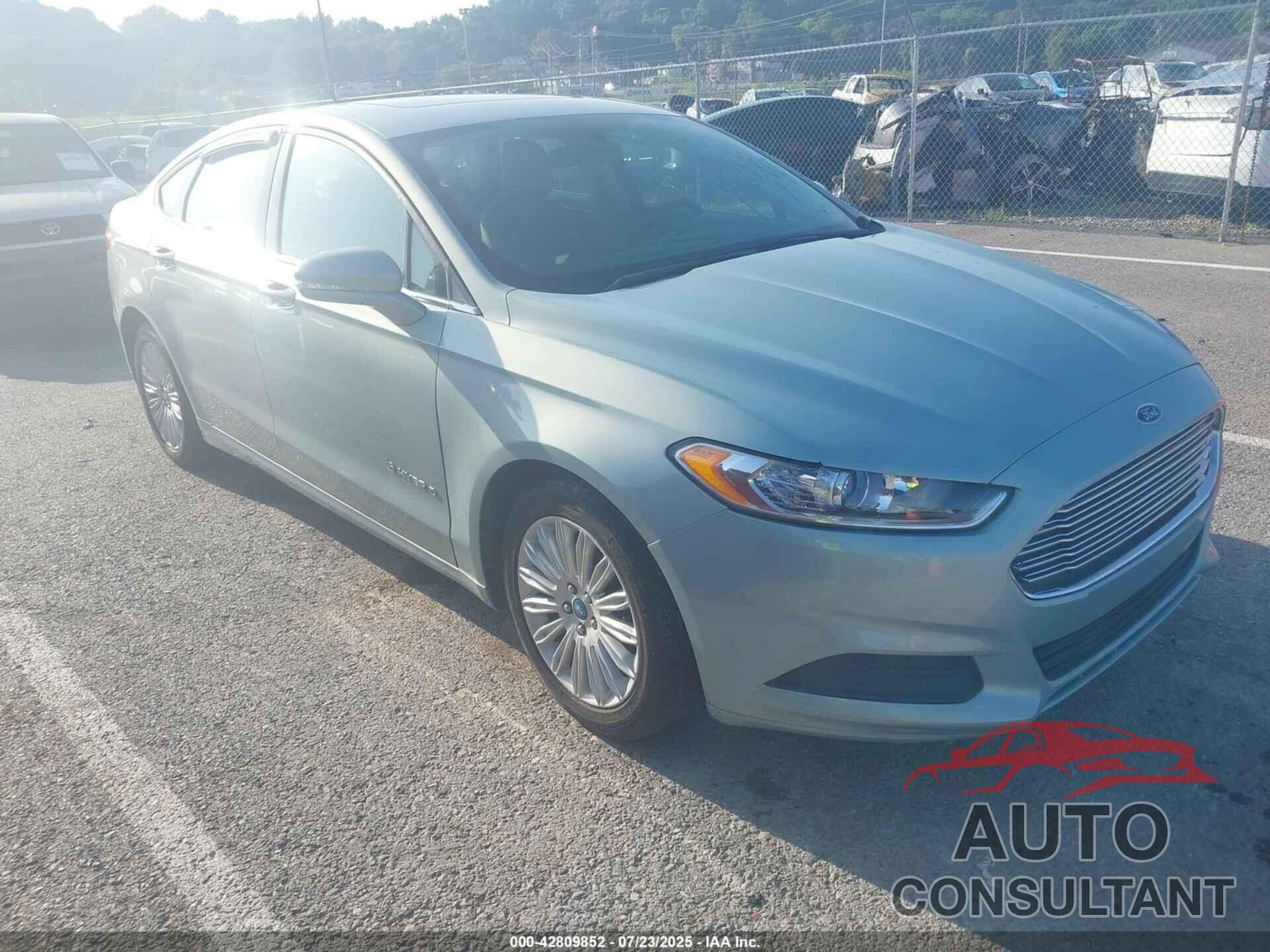 FORD FUSION HYBRID 2013 - 3FA6P0LU6DR111815