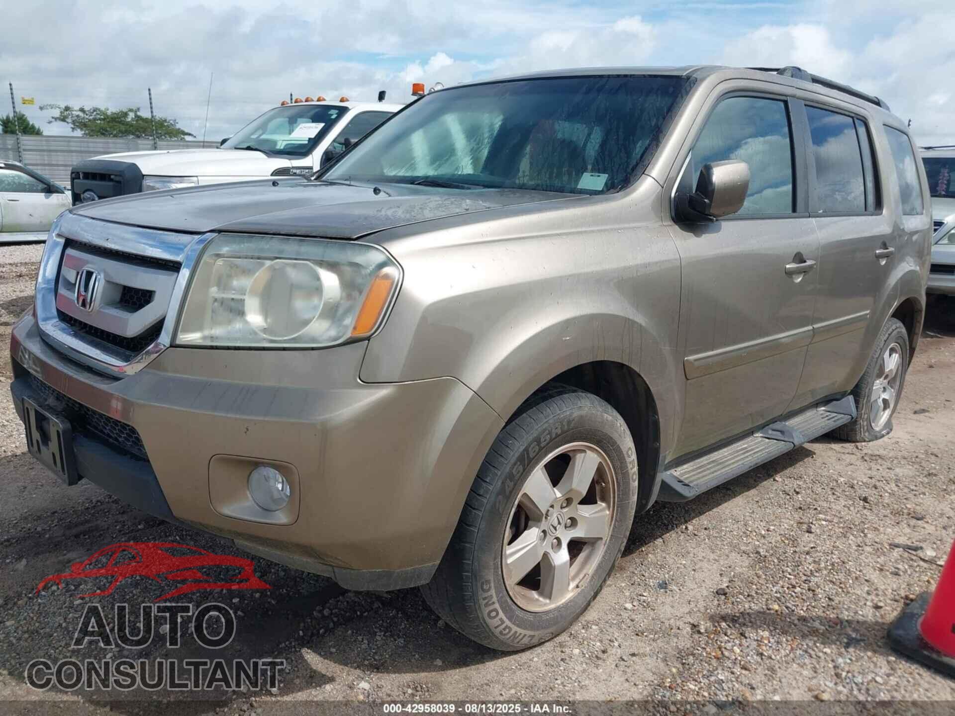 HONDA PILOT 2011 - 5FNYF4H40BB021239