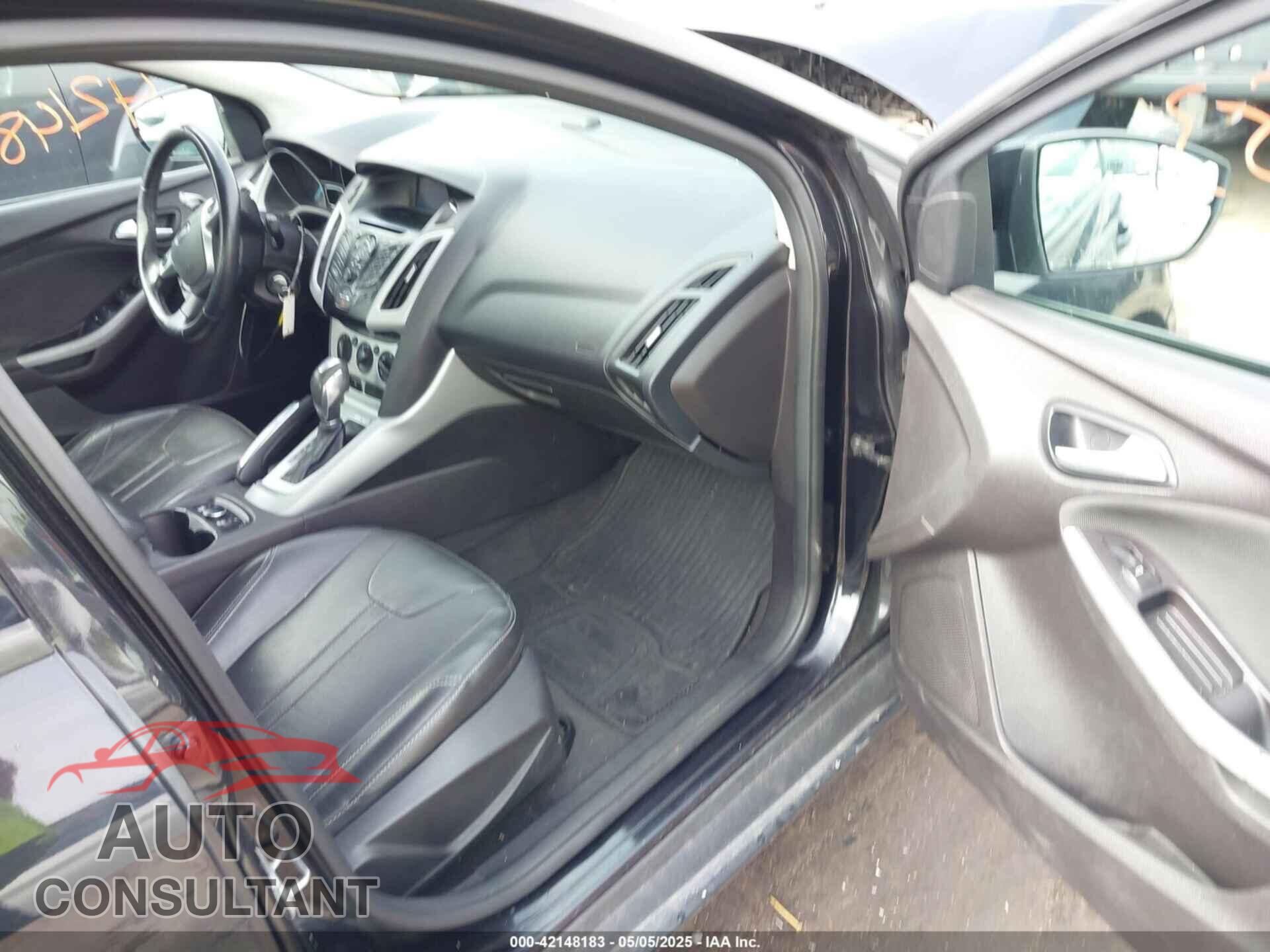 FORD FOCUS 2014 - 1FADP3F29EL154807