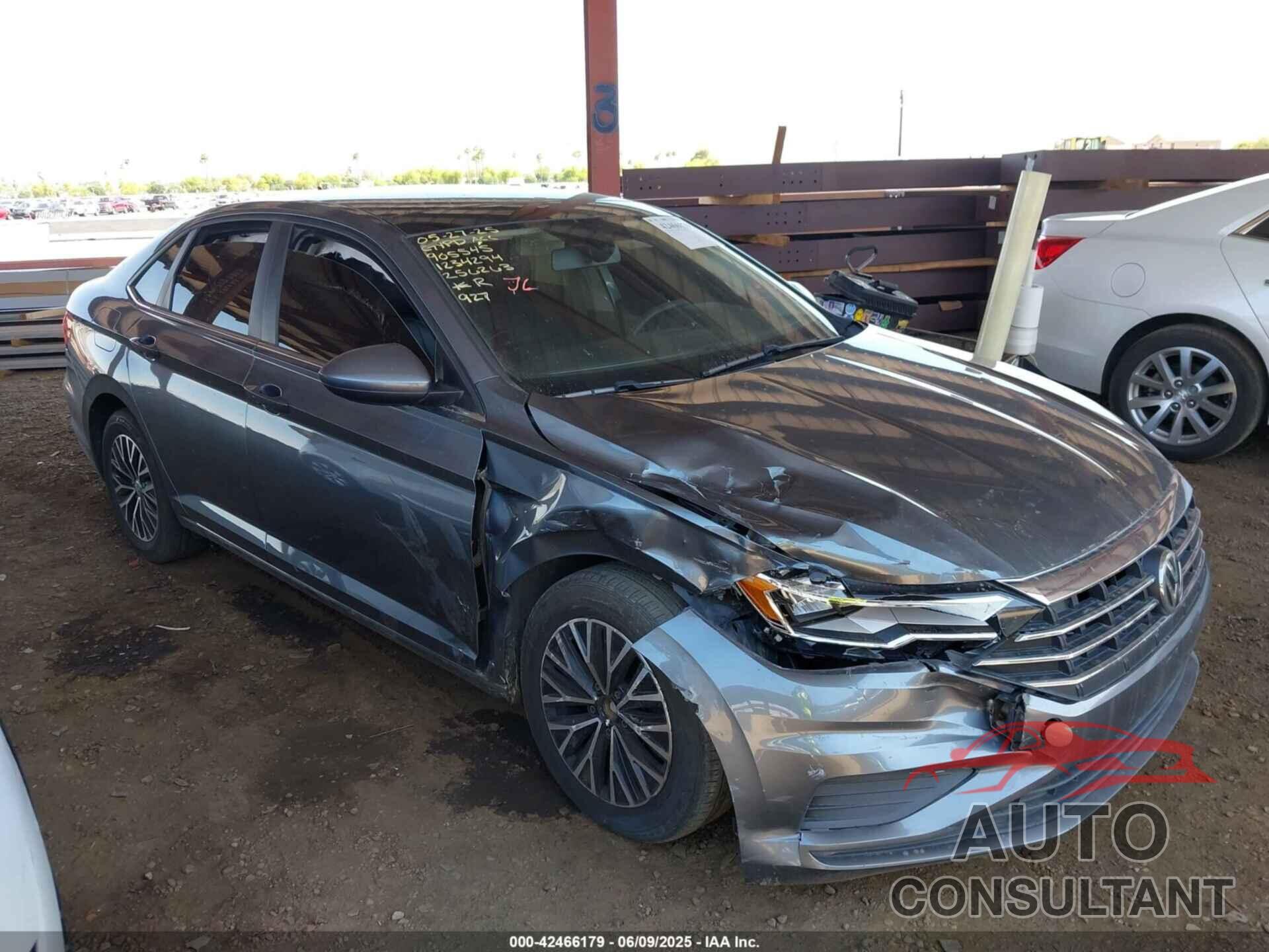 VOLKSWAGEN JETTA 2019 - 3VWC57BUXKM256263