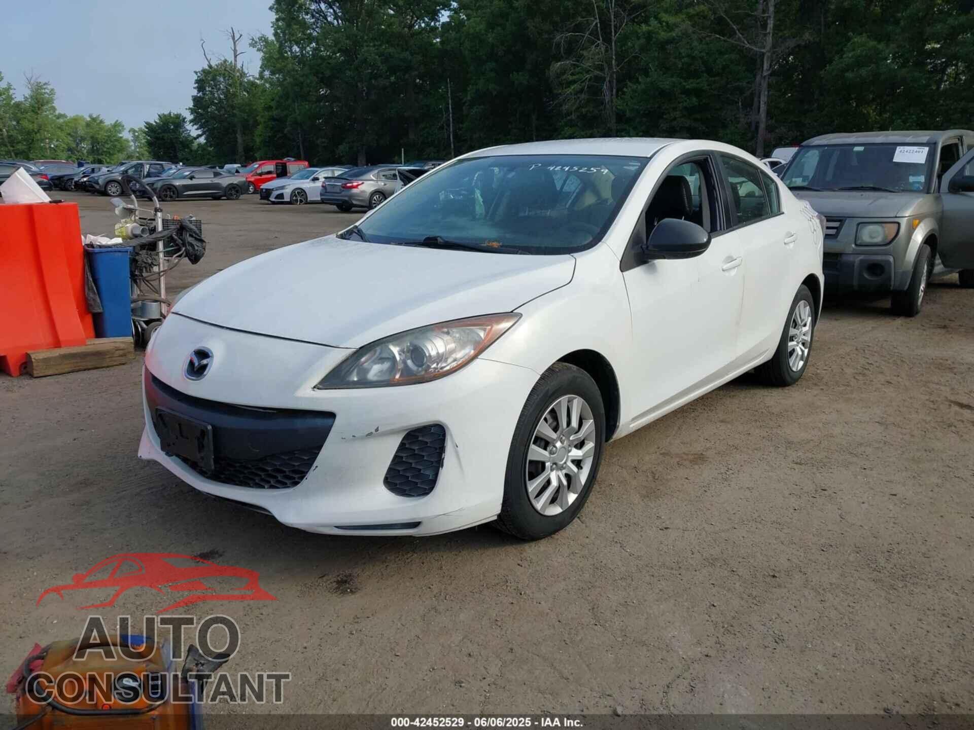 MAZDA MAZDA3 2013 - JM1BL1TG7D1776835