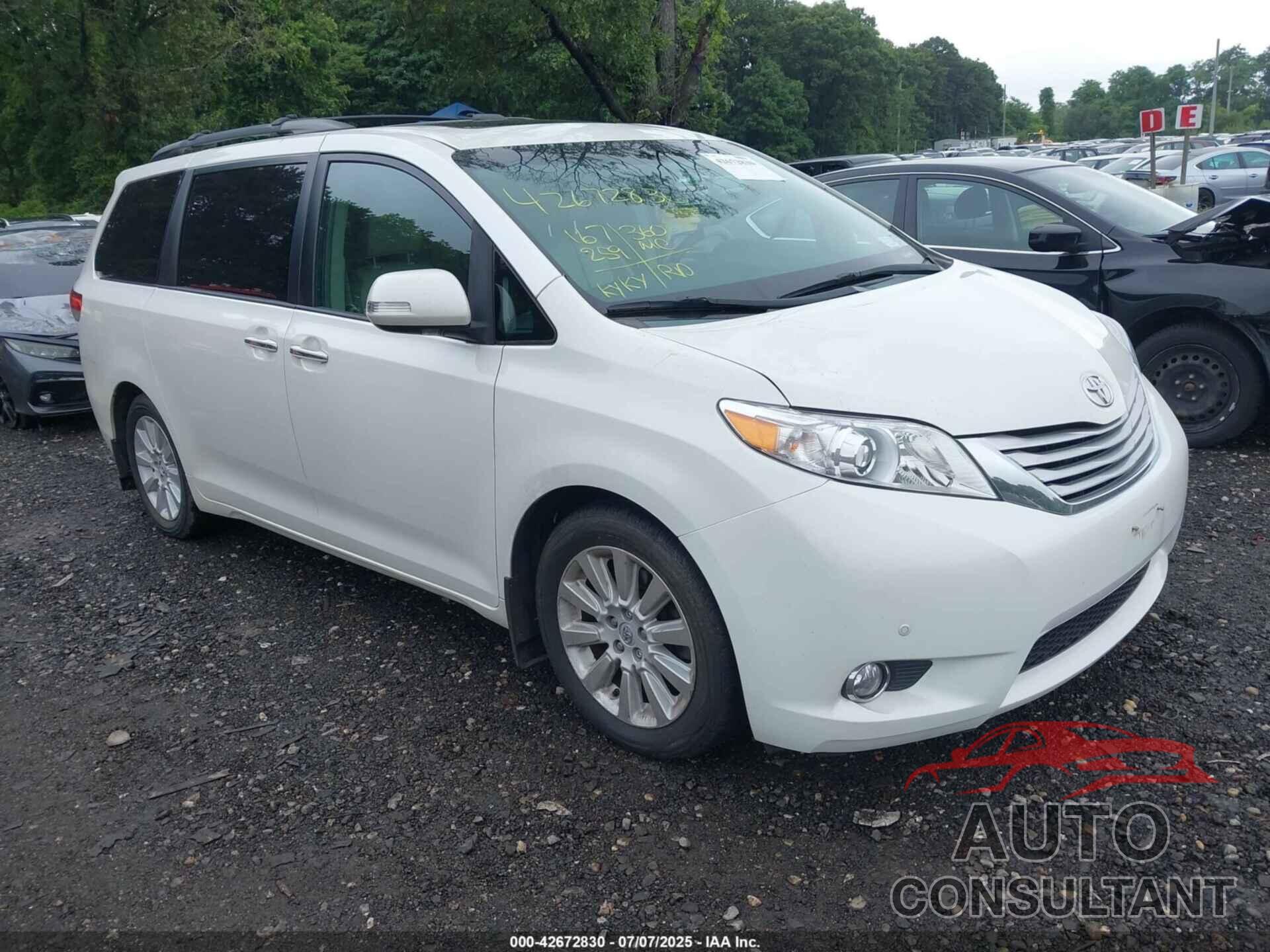 TOYOTA SIENNA 2013 - 5TDYK3DC4DS344761