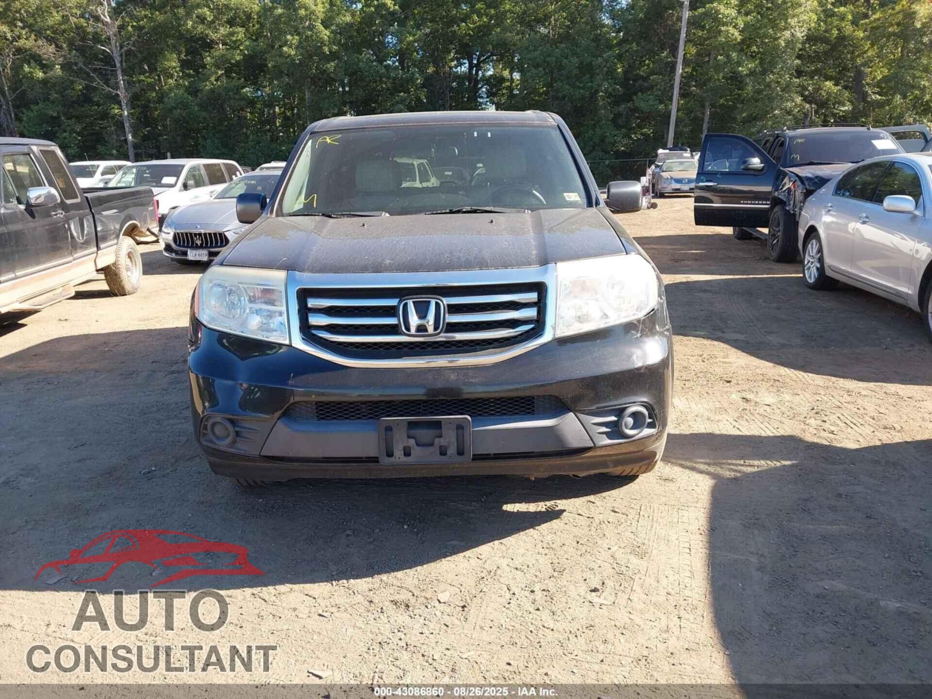 HONDA PILOT 2013 - 5FNYF4H2XDB051673
