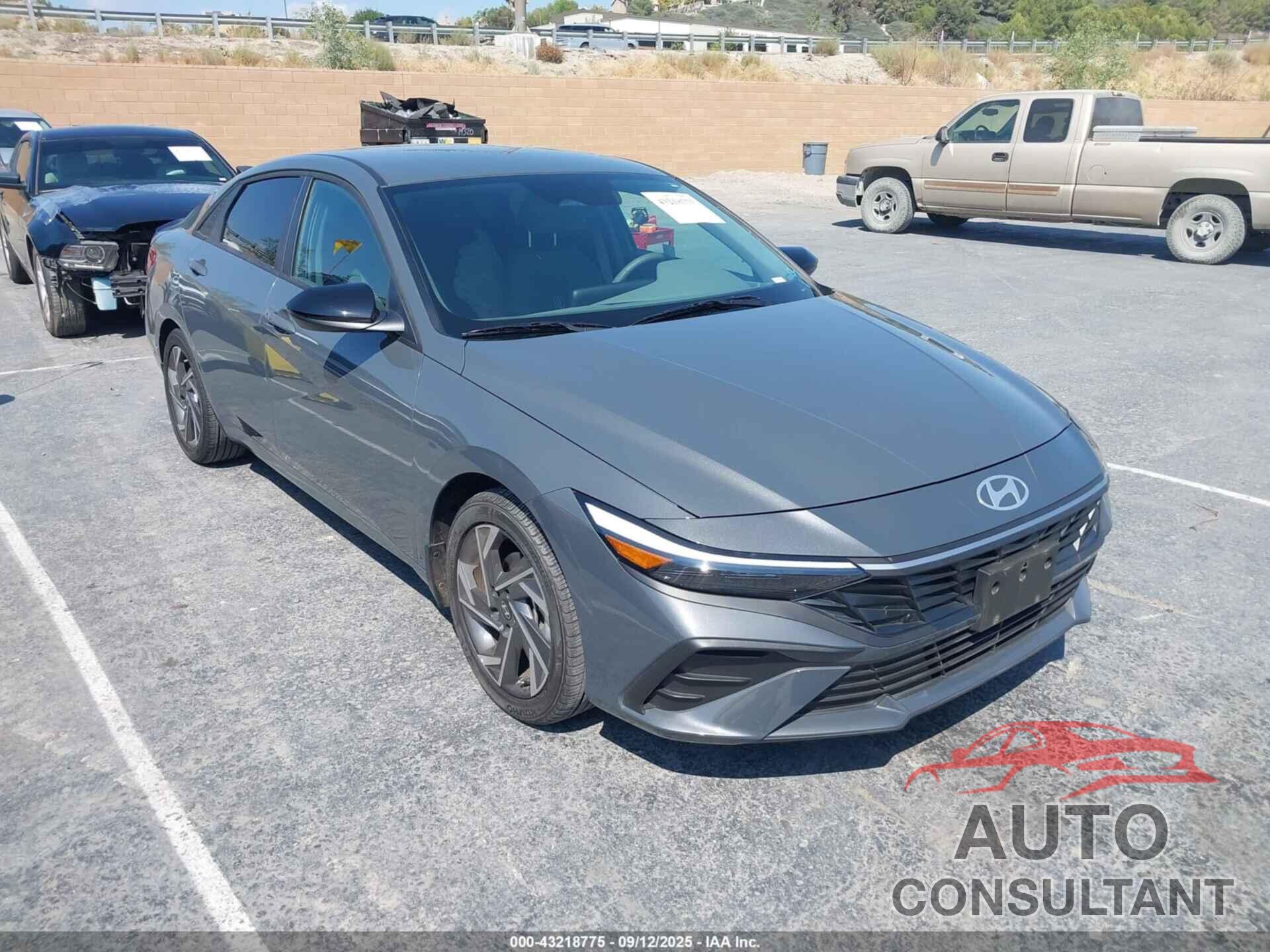 HYUNDAI ELANTRA 2025 - KMHLM4DG7SU020513