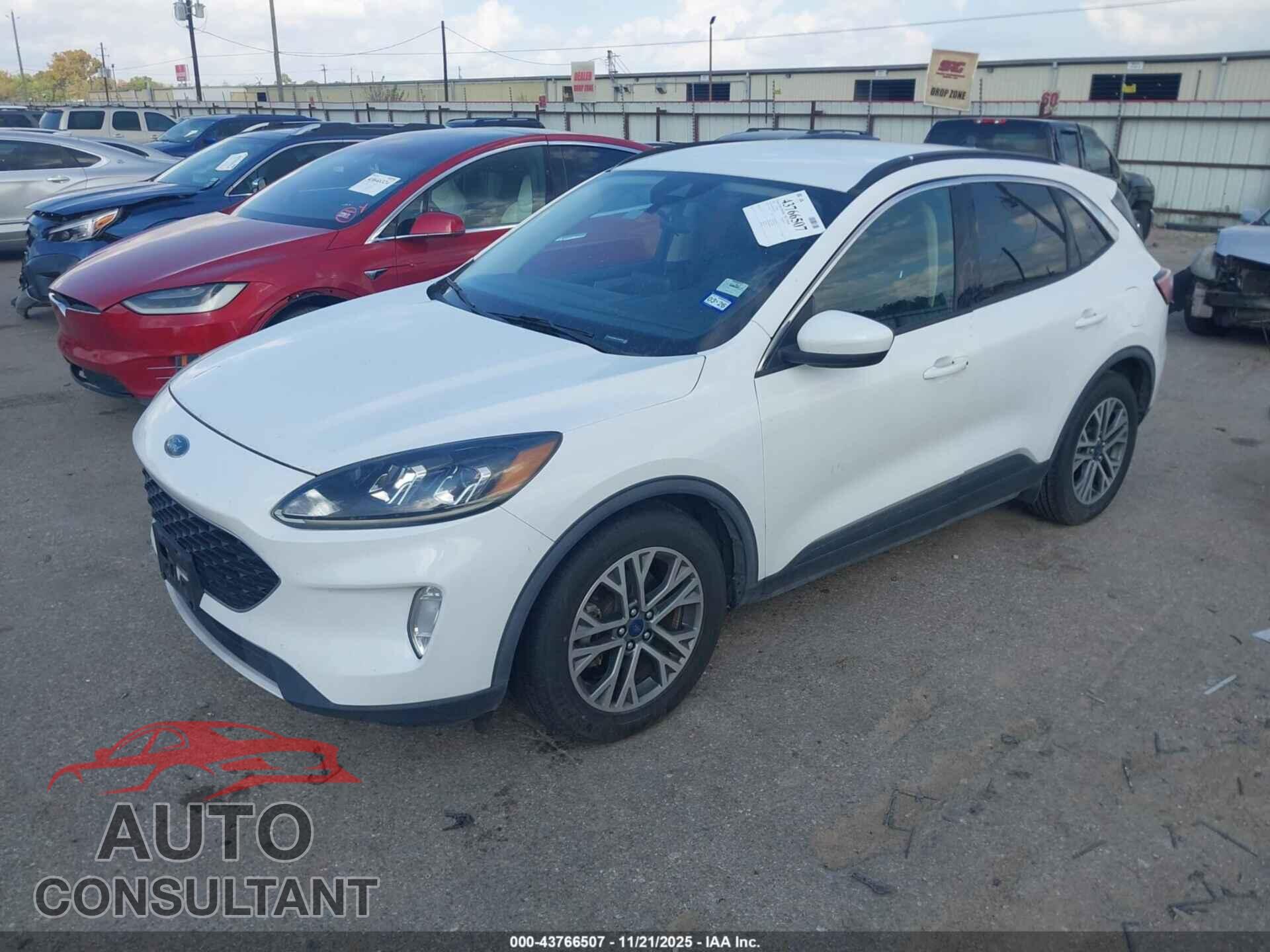 FORD ESCAPE 2020 - 1FMCU0H63LUA62396