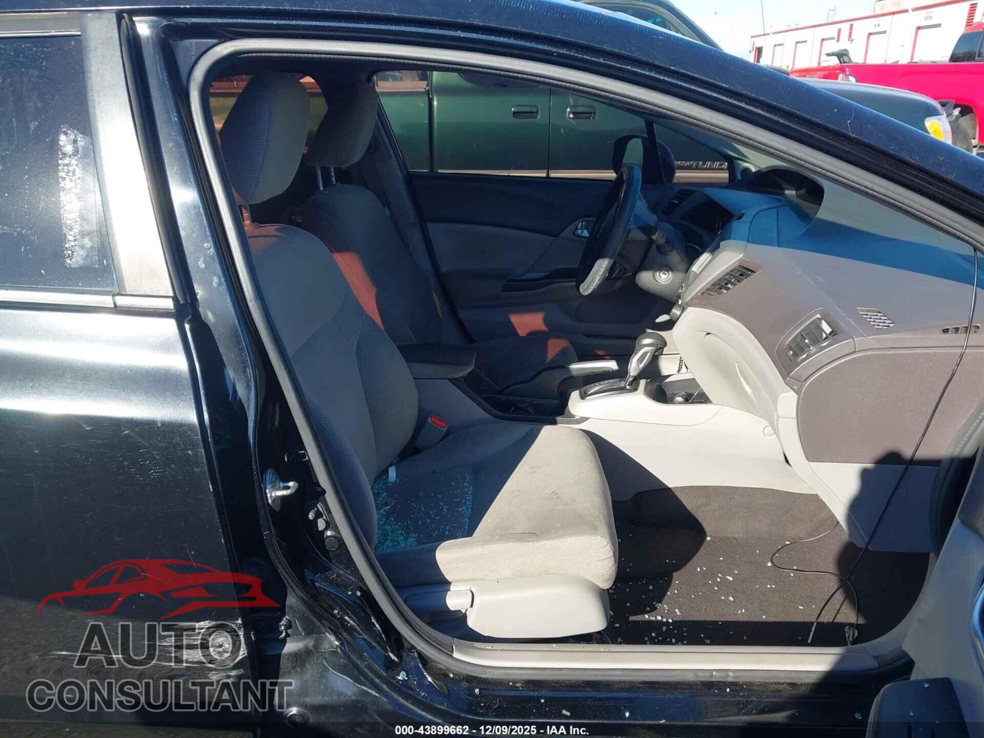 HONDA CIVIC 2012 - 2HGFB2F89CH568617