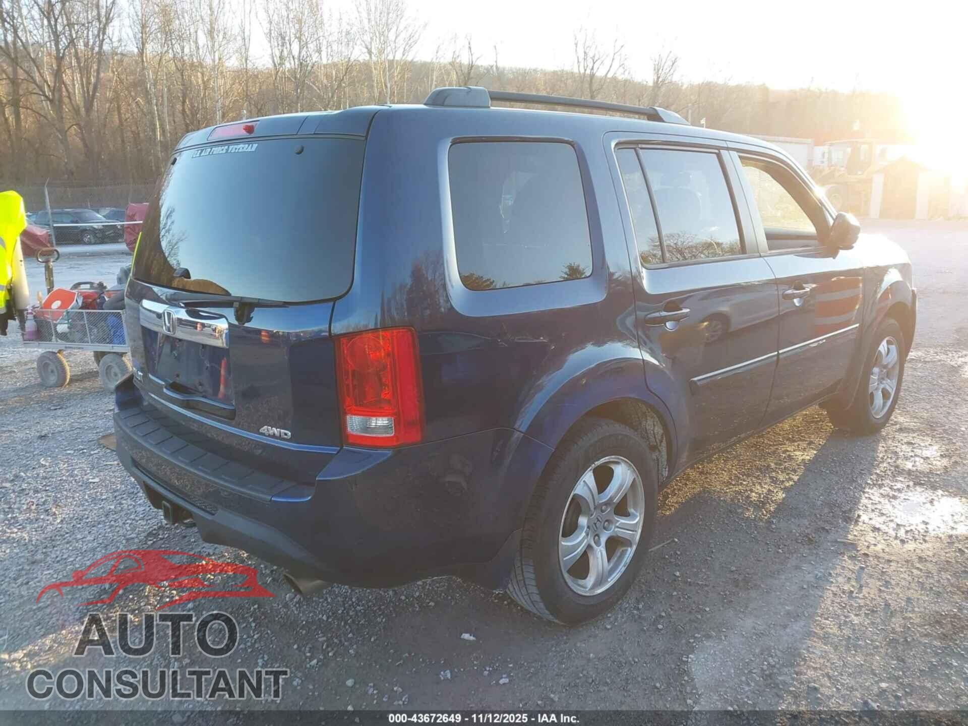 HONDA PILOT 2015 - 5FNYF4H50FB019067