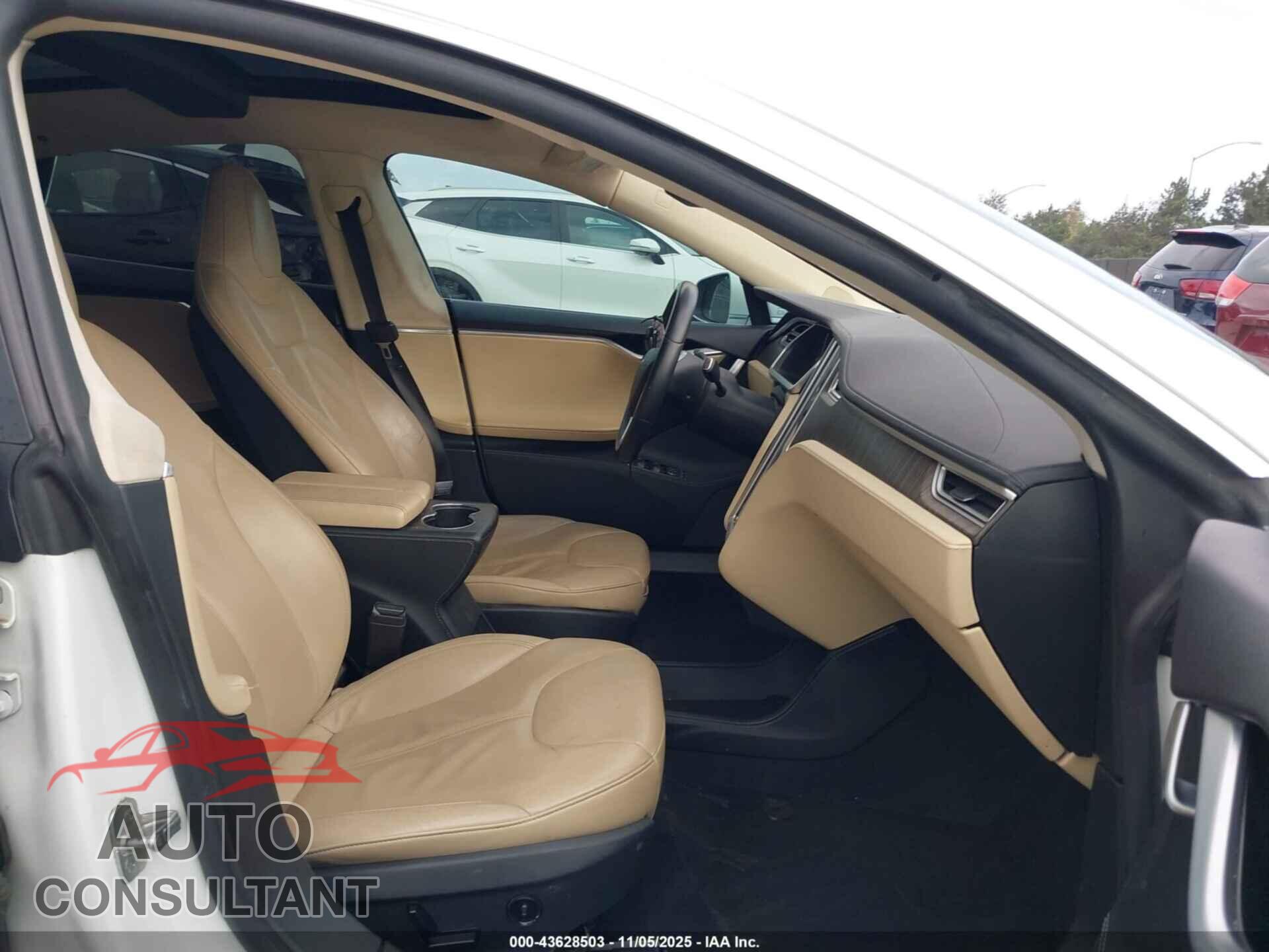 TESLA MODEL S 2013 - 5YJSA1CN6DFP28030
