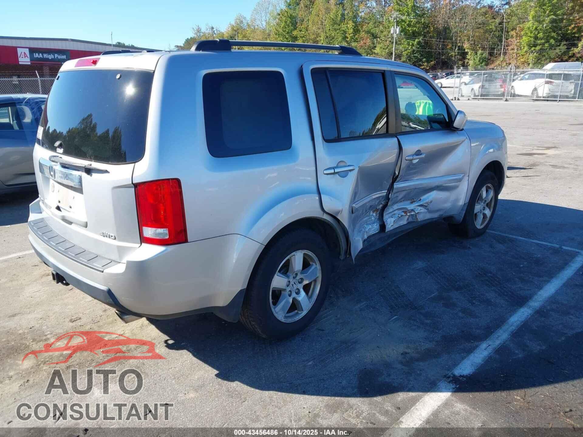 HONDA PILOT 2011 - 5FNYF4H61BB002071