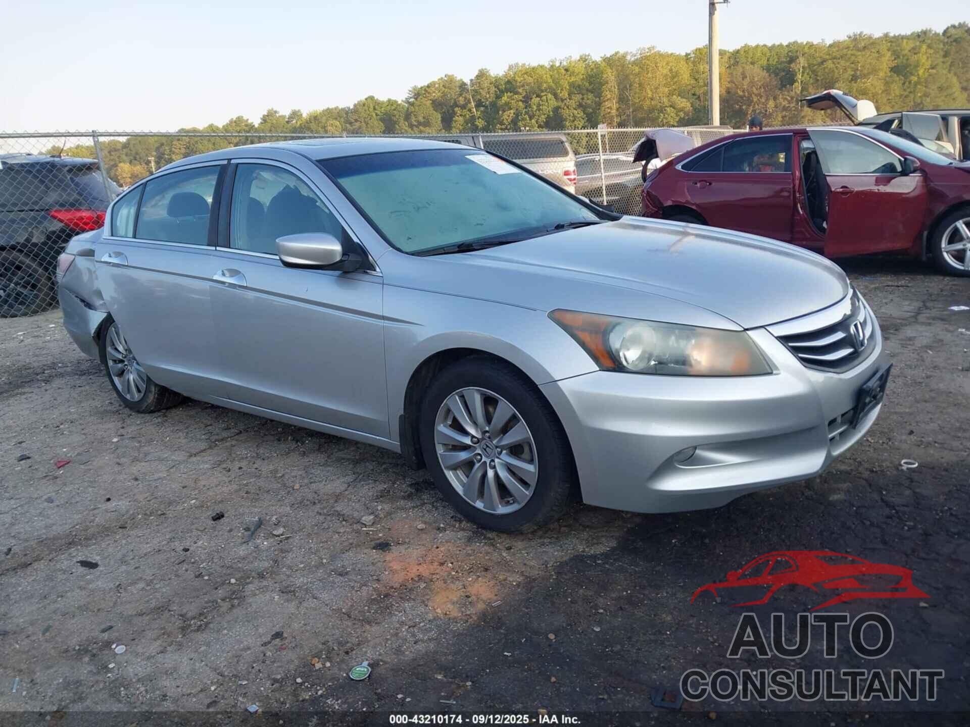 HONDA ACCORD 2011 - 1HGCP3F75BA021696