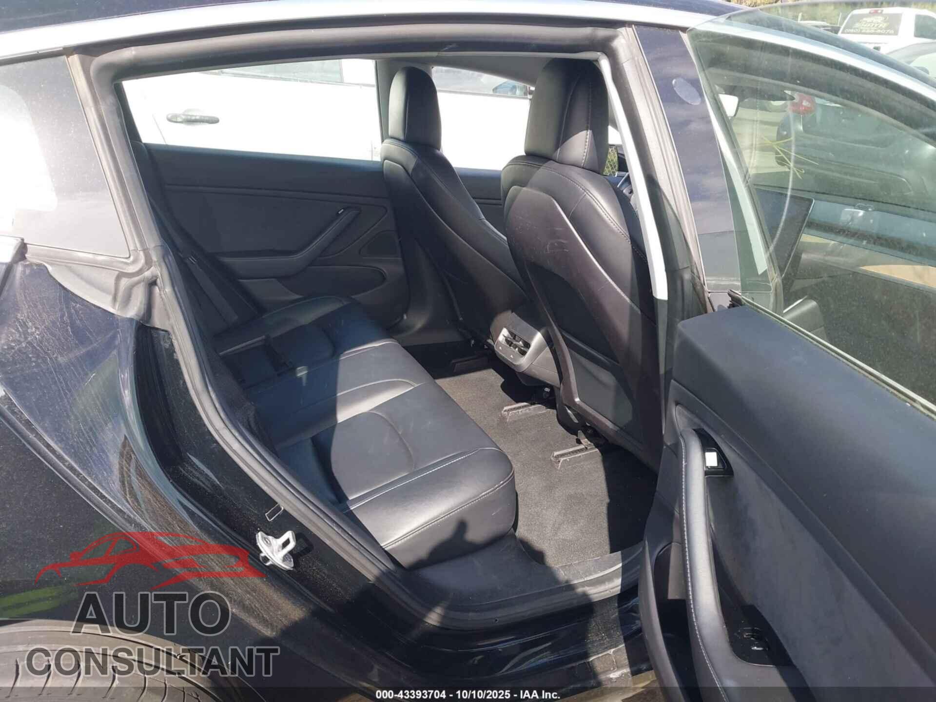 TESLA MODEL 3 2019 - 5YJ3E1EA5KF296465