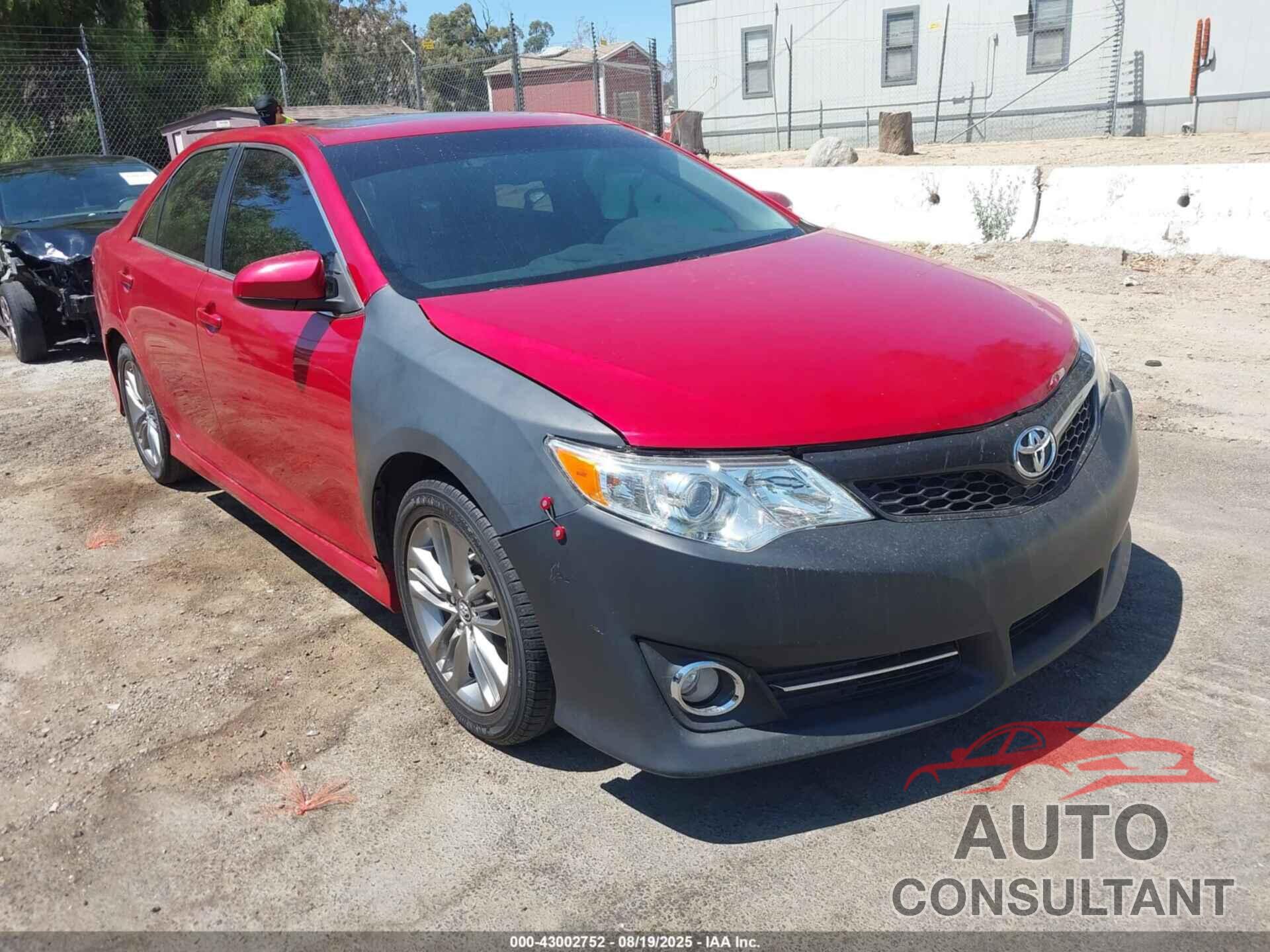 TOYOTA CAMRY 2013 - 4T1BF1FK2DU668351