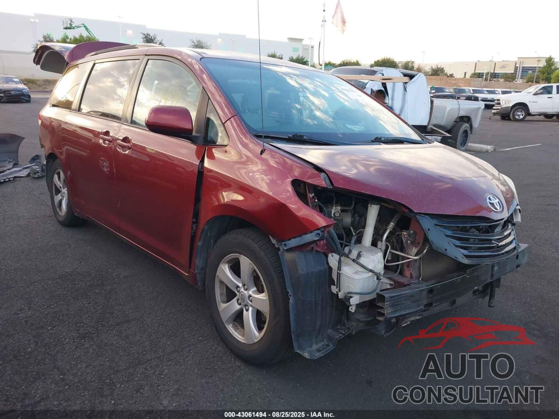 TOYOTA SIENNA 2014 - 5TDKK3DC0ES439700