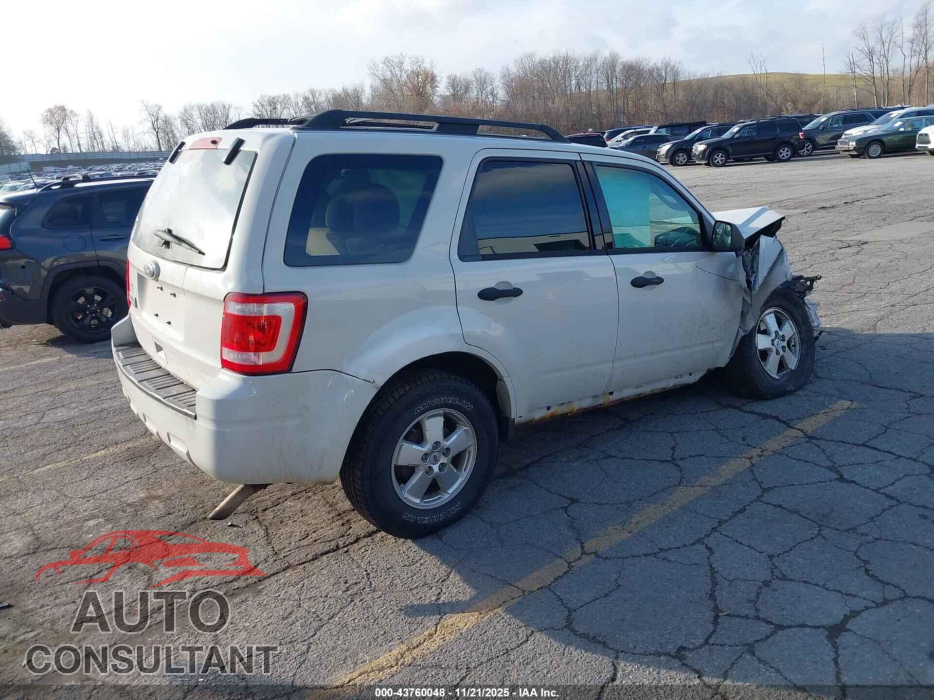 FORD ESCAPE 2011 - 1FMCU0D79BKA32845