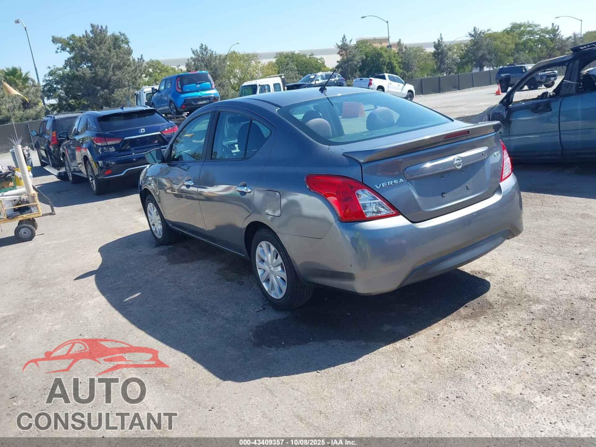 NISSAN VERSA 2017 - 3N1CN7AP3HL895164
