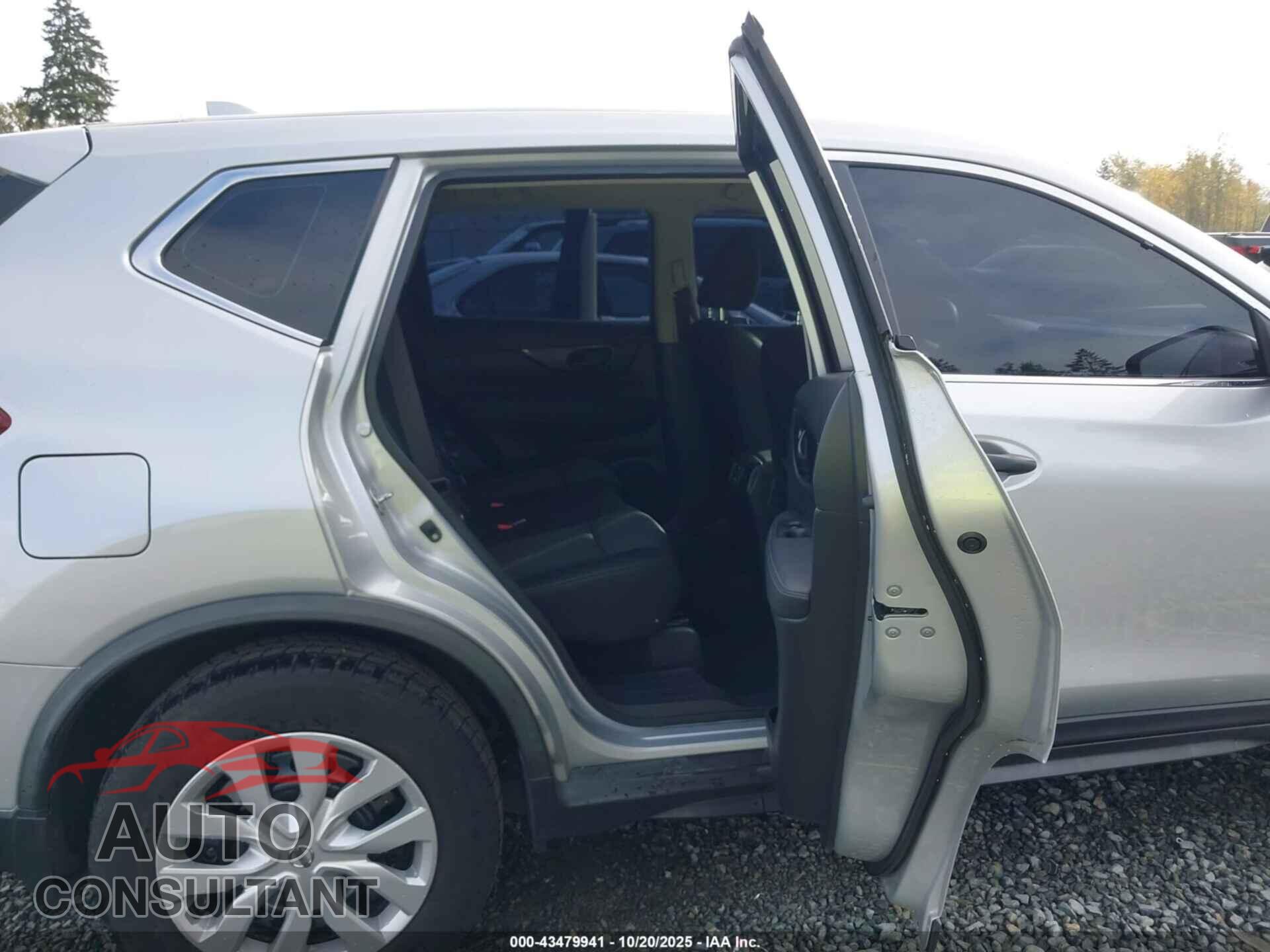 NISSAN ROGUE 2020 - KNMAT2MVXLP517055