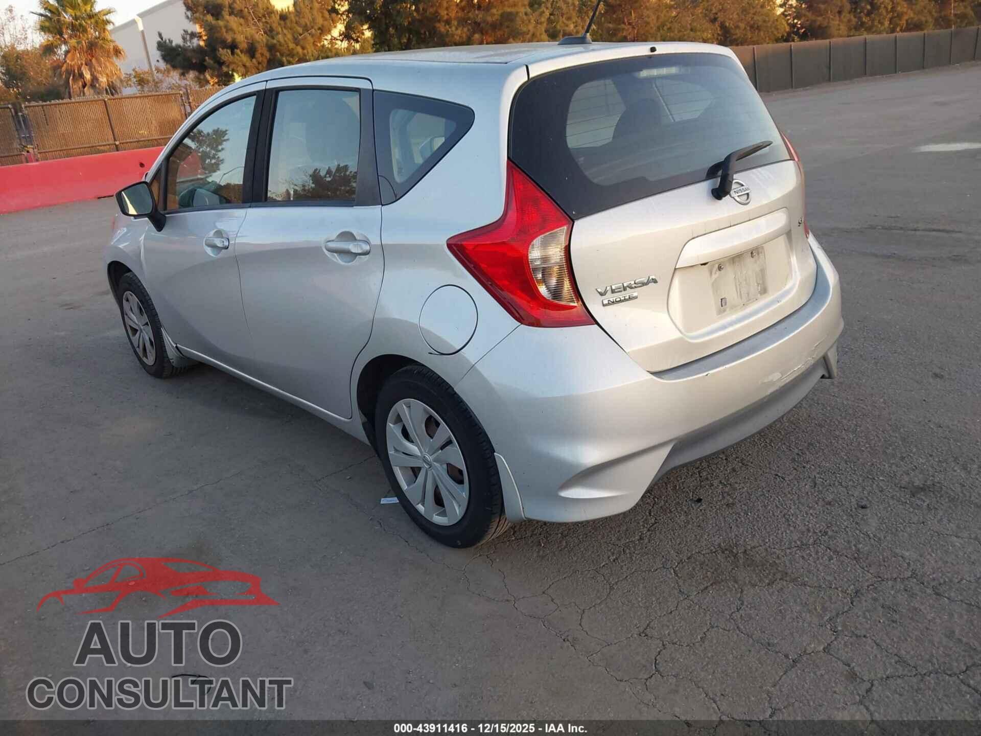 NISSAN VERSA NOTE 2017 - 3N1CE2CP0HL381403