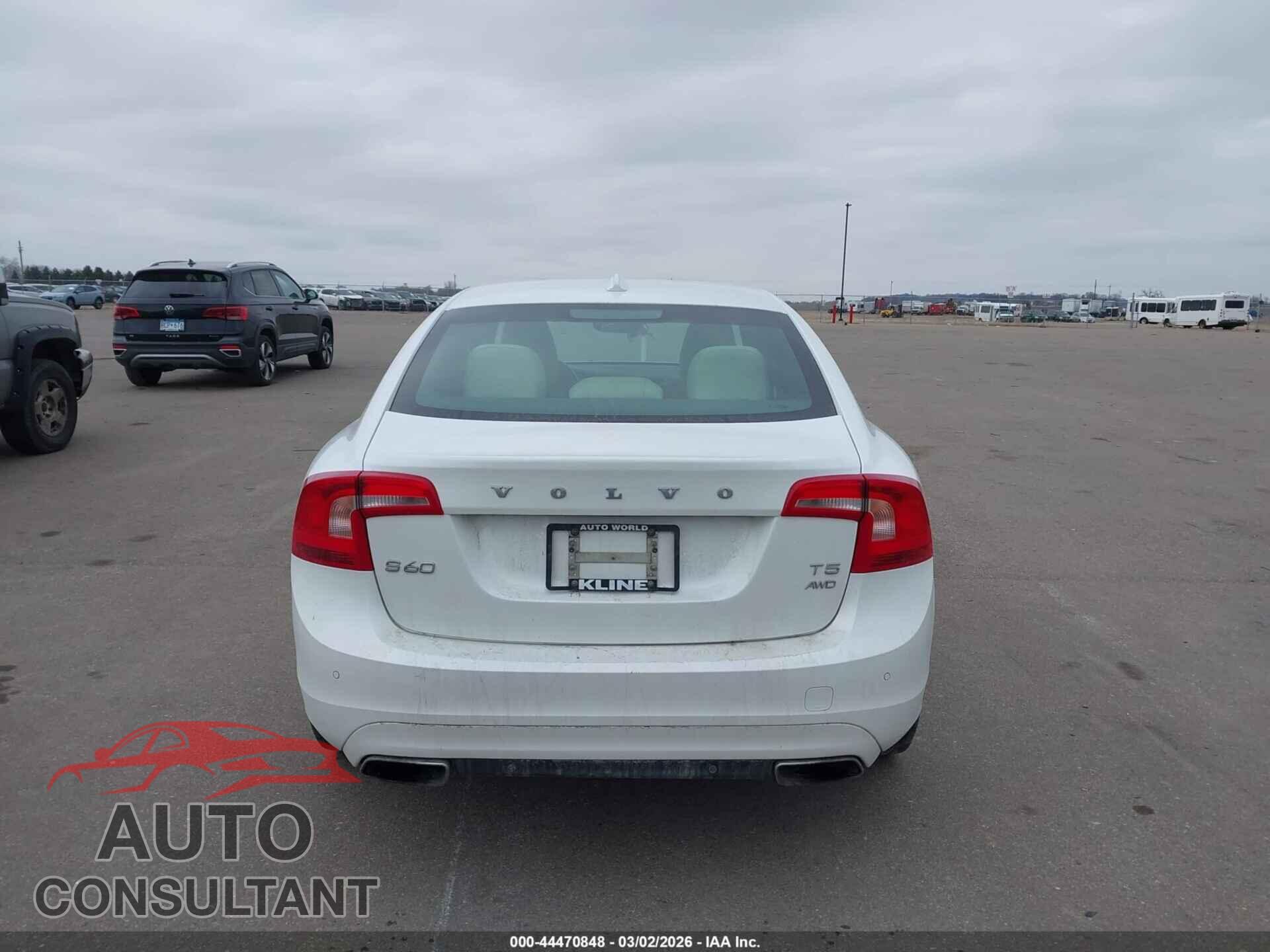 VOLVO S60 2015 - YV1612TK3F2332425