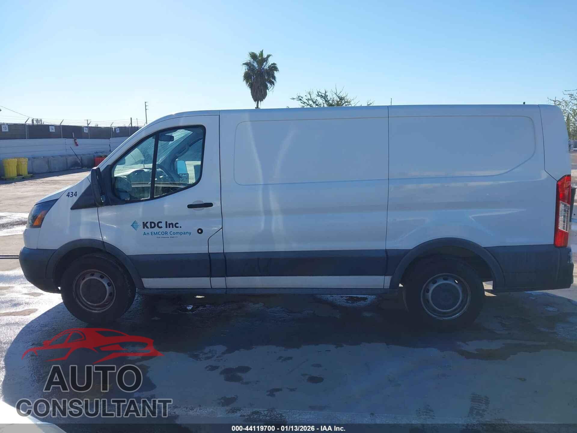 FORD TRANSIT-150 2017 - 1FTYE1YM2HKB25731