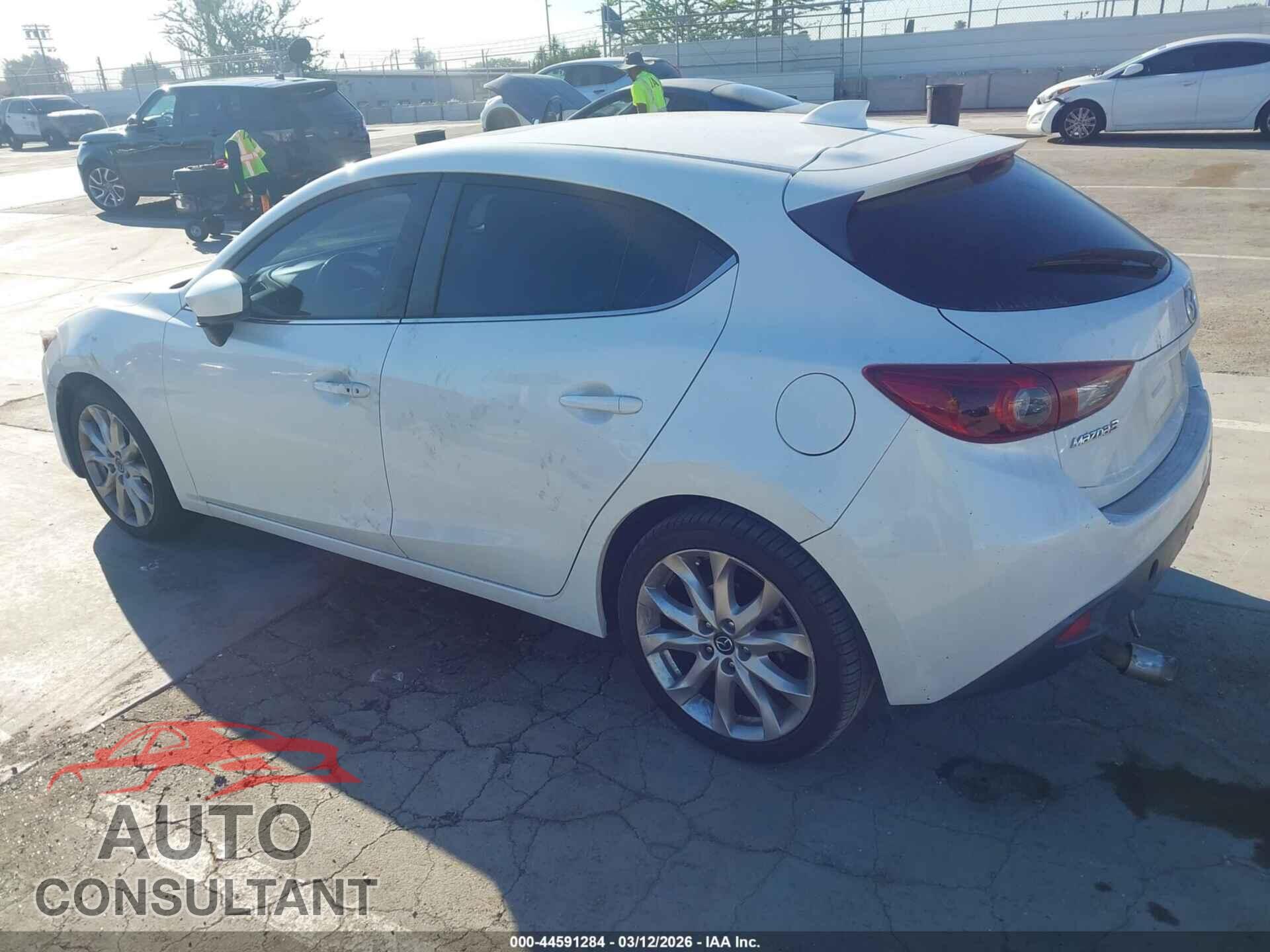 MAZDA MAZDA3 2015 - JM1BM1M32F1246817