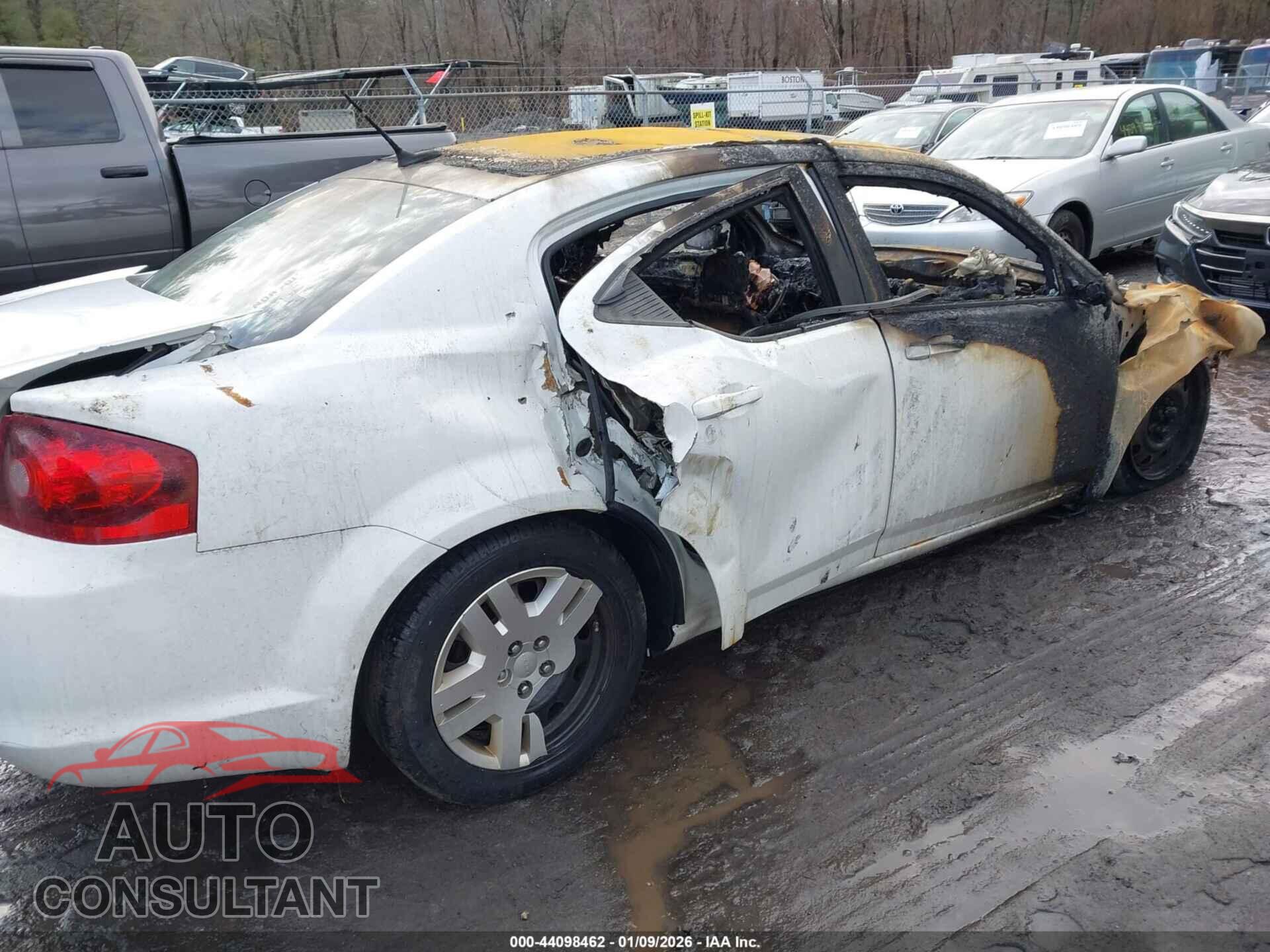 DODGE AVENGER 2013 - 1C3CDZAB8DN506131