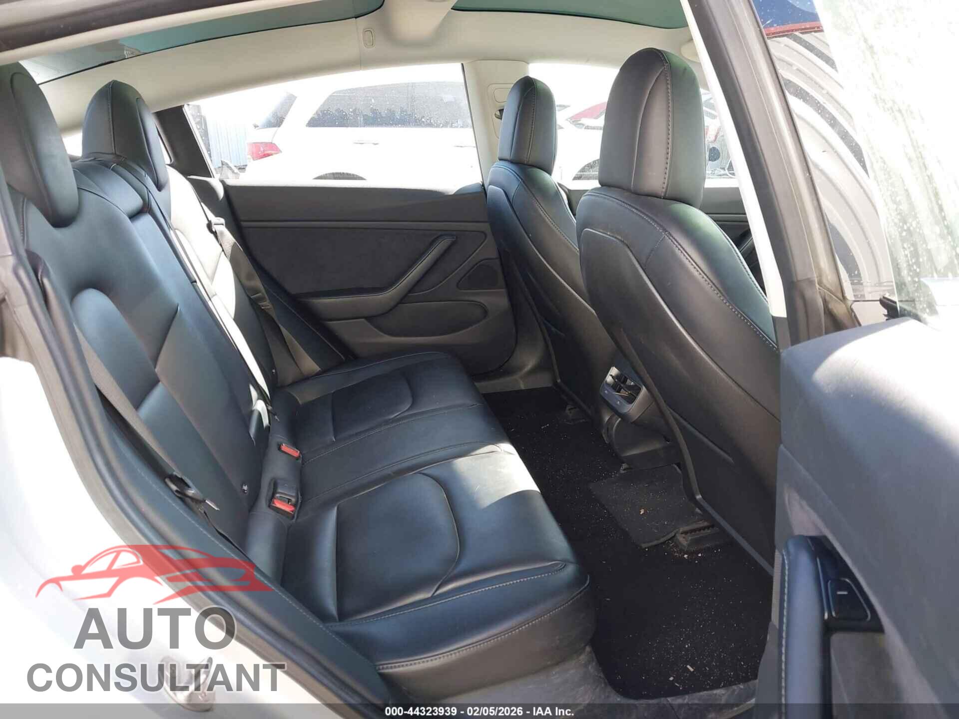 TESLA MODEL 3 2018 - 5YJ3E1EA4JF017909