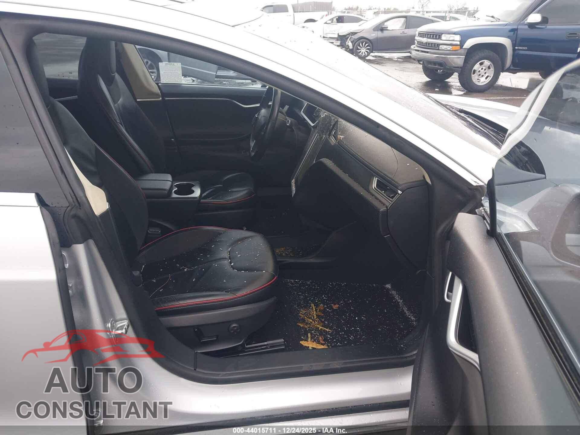 TESLA MODEL S 2013 - 5YJSA1CP2DFP21125