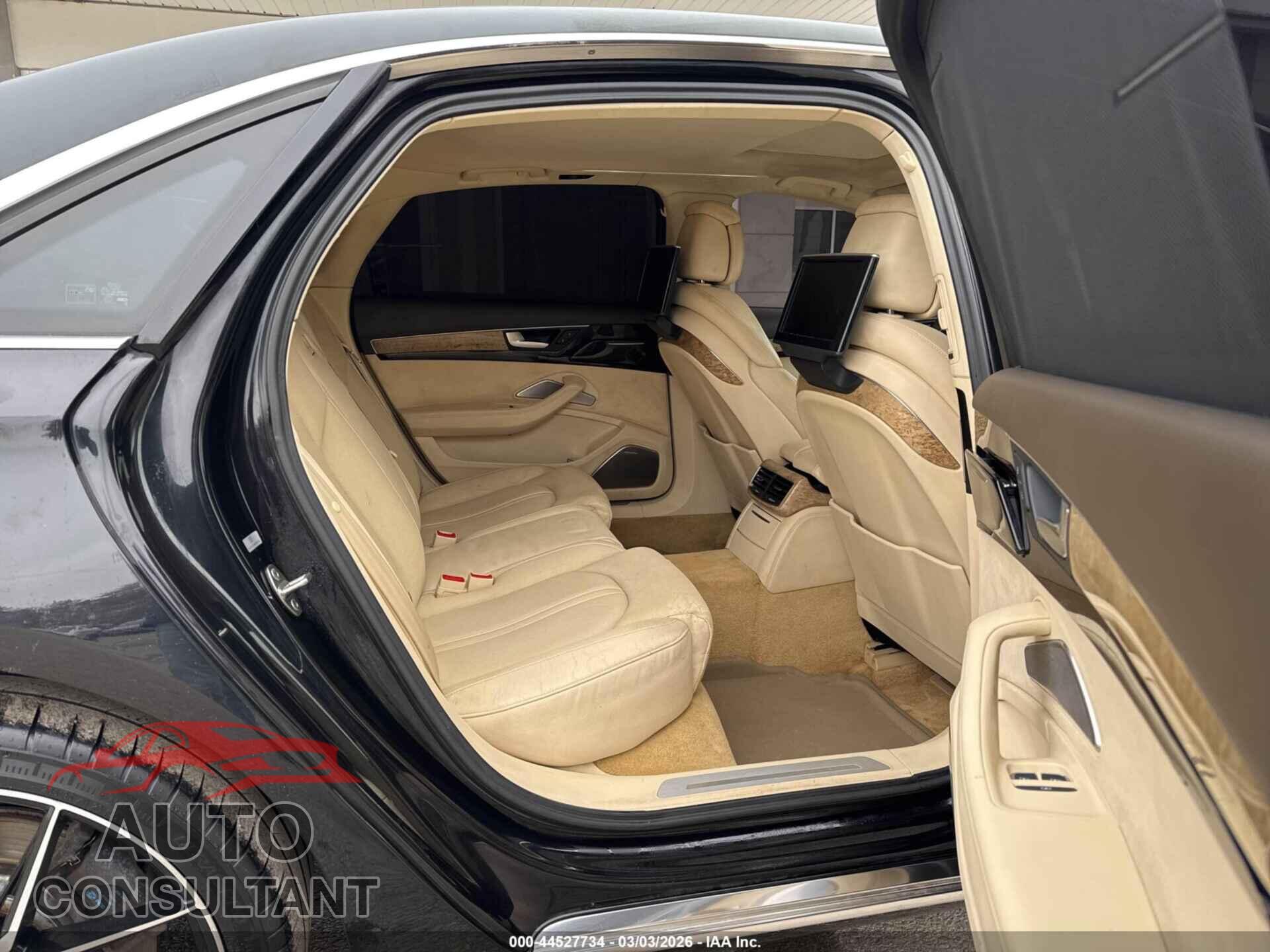 AUDI A8 L 2011 - WAURVAFD0BN009504