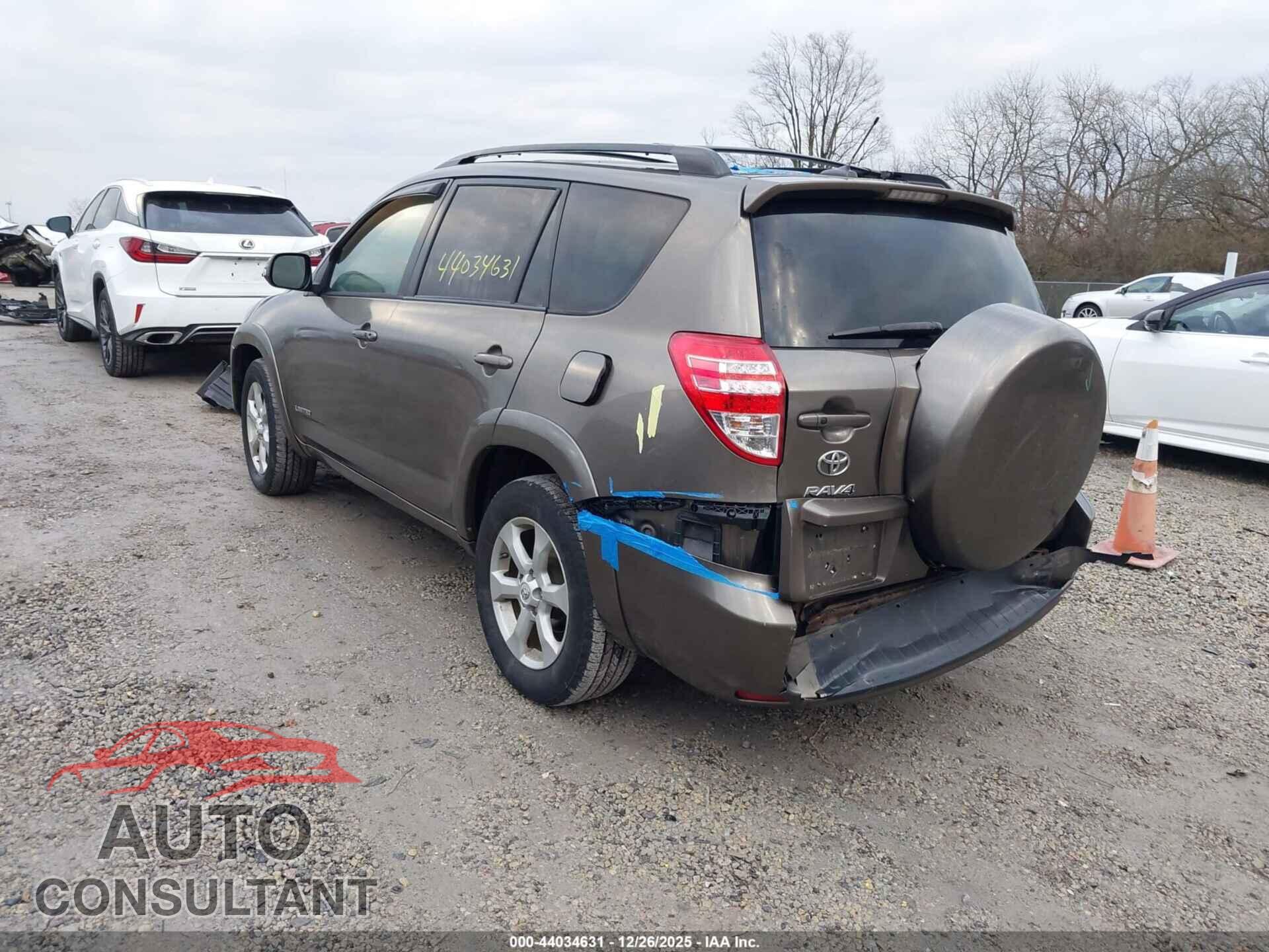 TOYOTA RAV4 2011 - 2T3DF4DV6BW152599