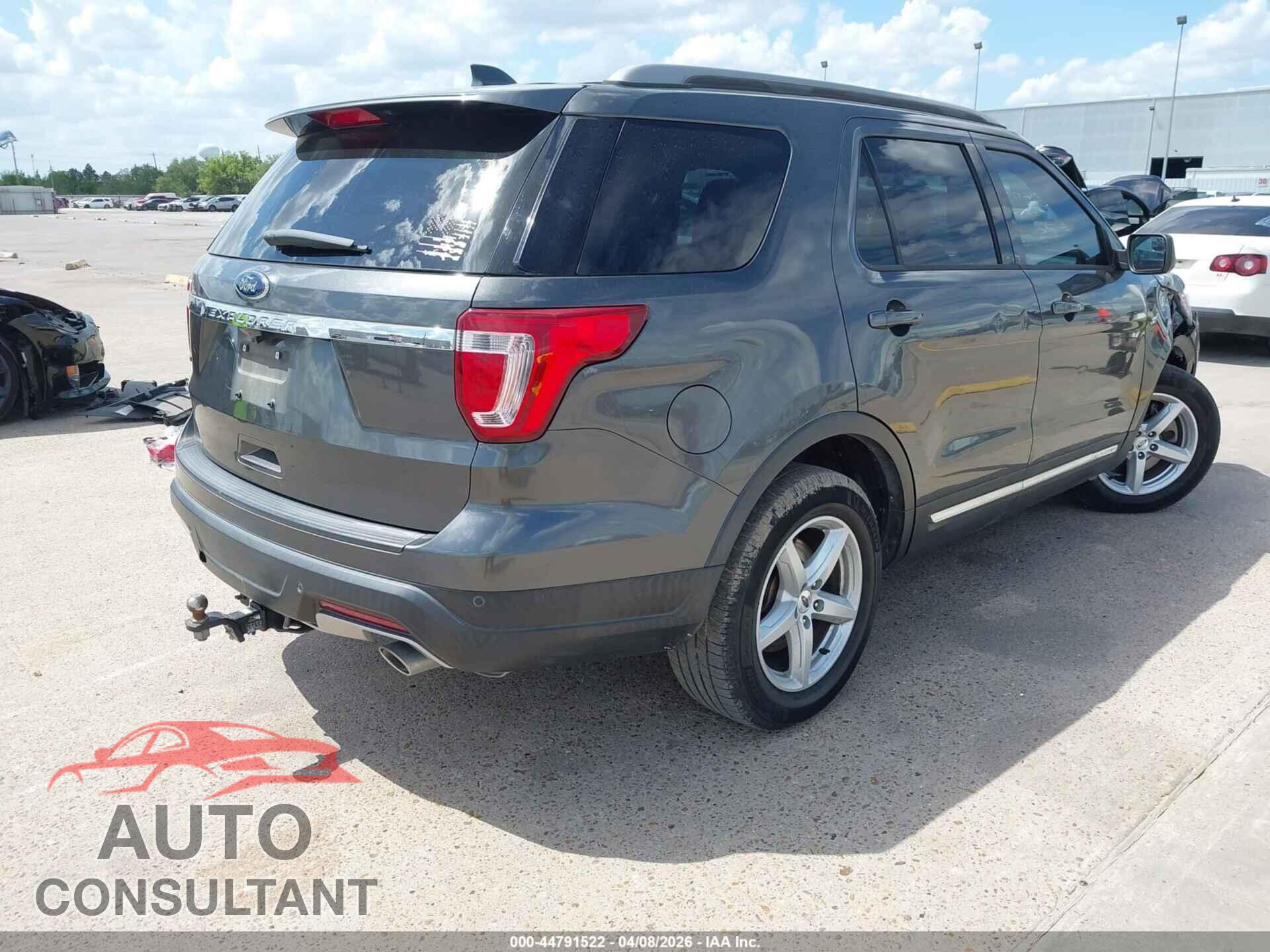 FORD EXPLORER 2018 - 1FM5K7D85JGA54570