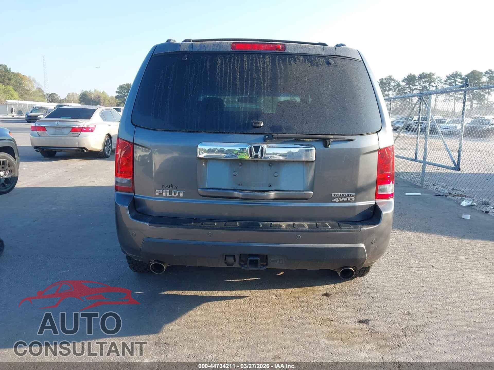 HONDA PILOT 2011 - 5FNYF4H92BB100813