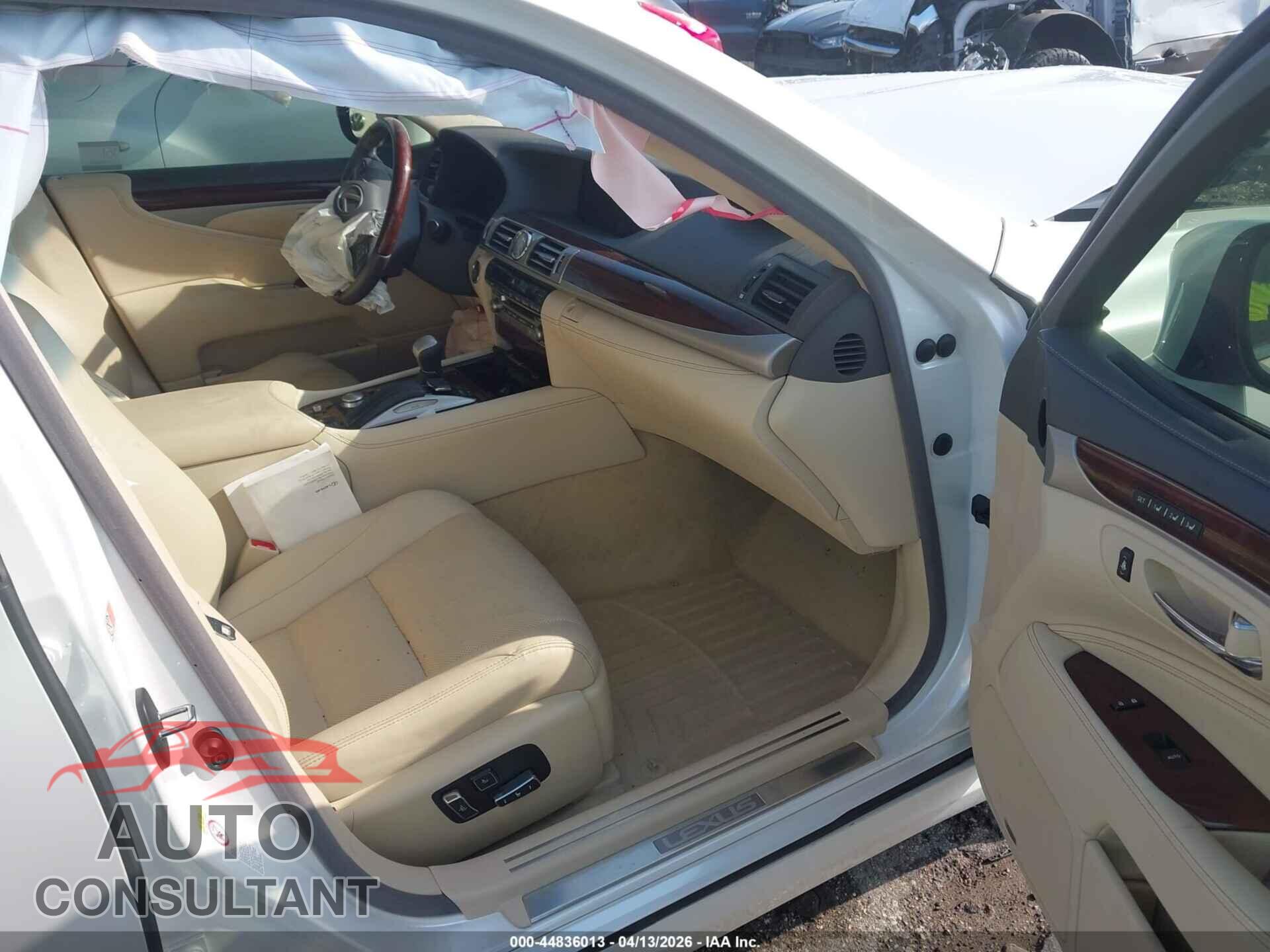 LEXUS LS 460 2017 - JTHGL5EF1H5057725